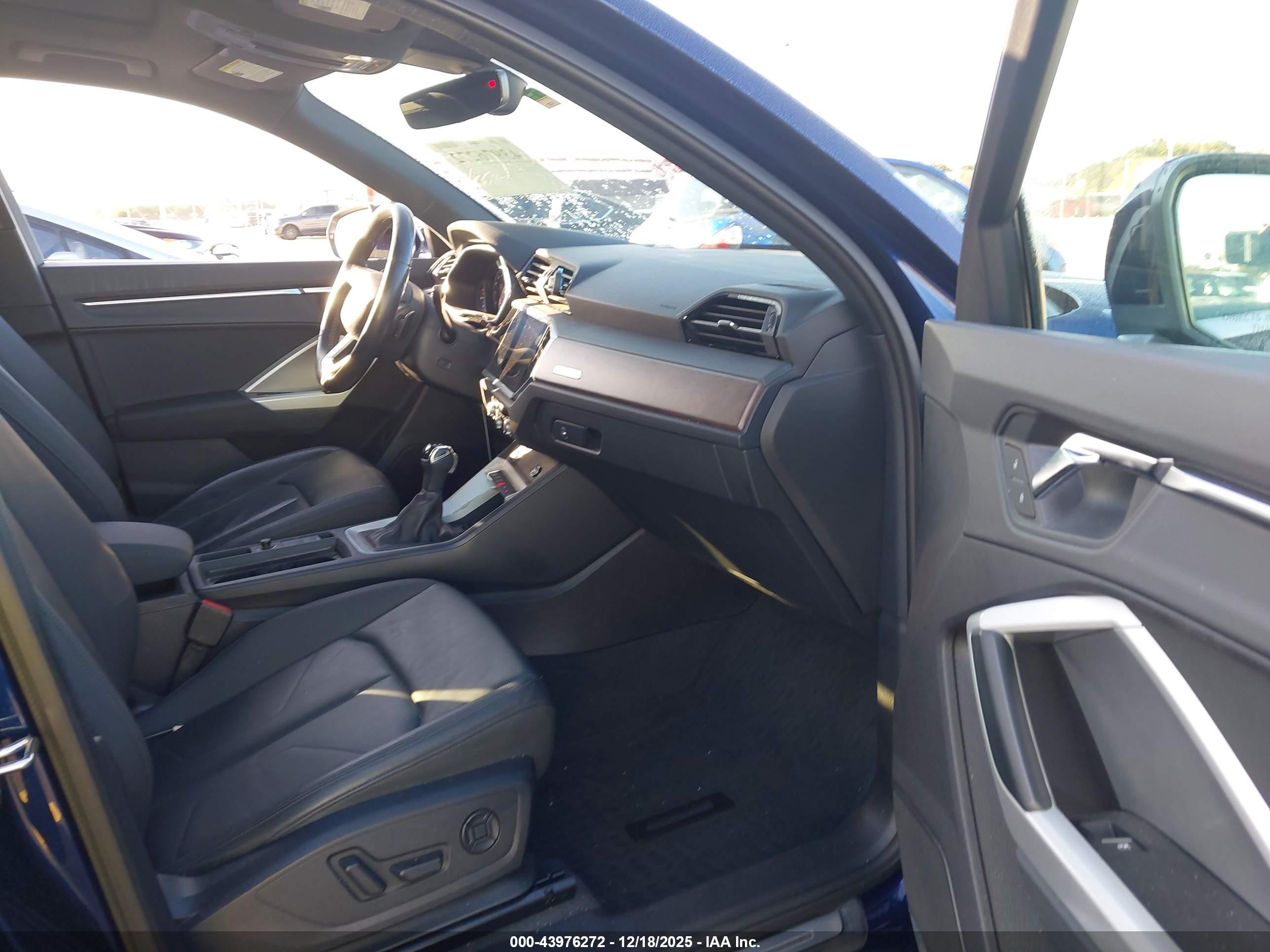 AUDI Q3 image 5