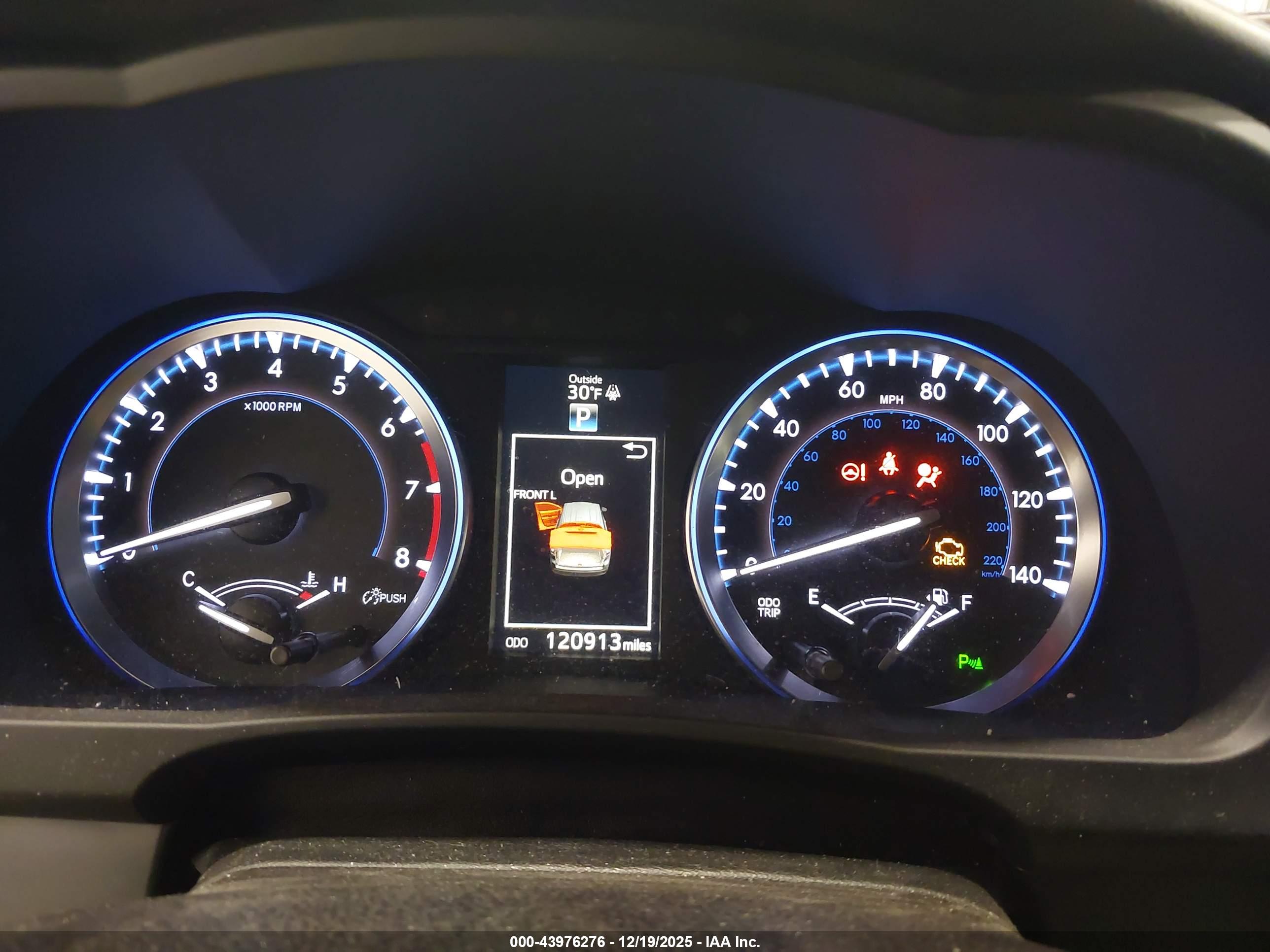 TOYOTA HIGHLANDER image 7