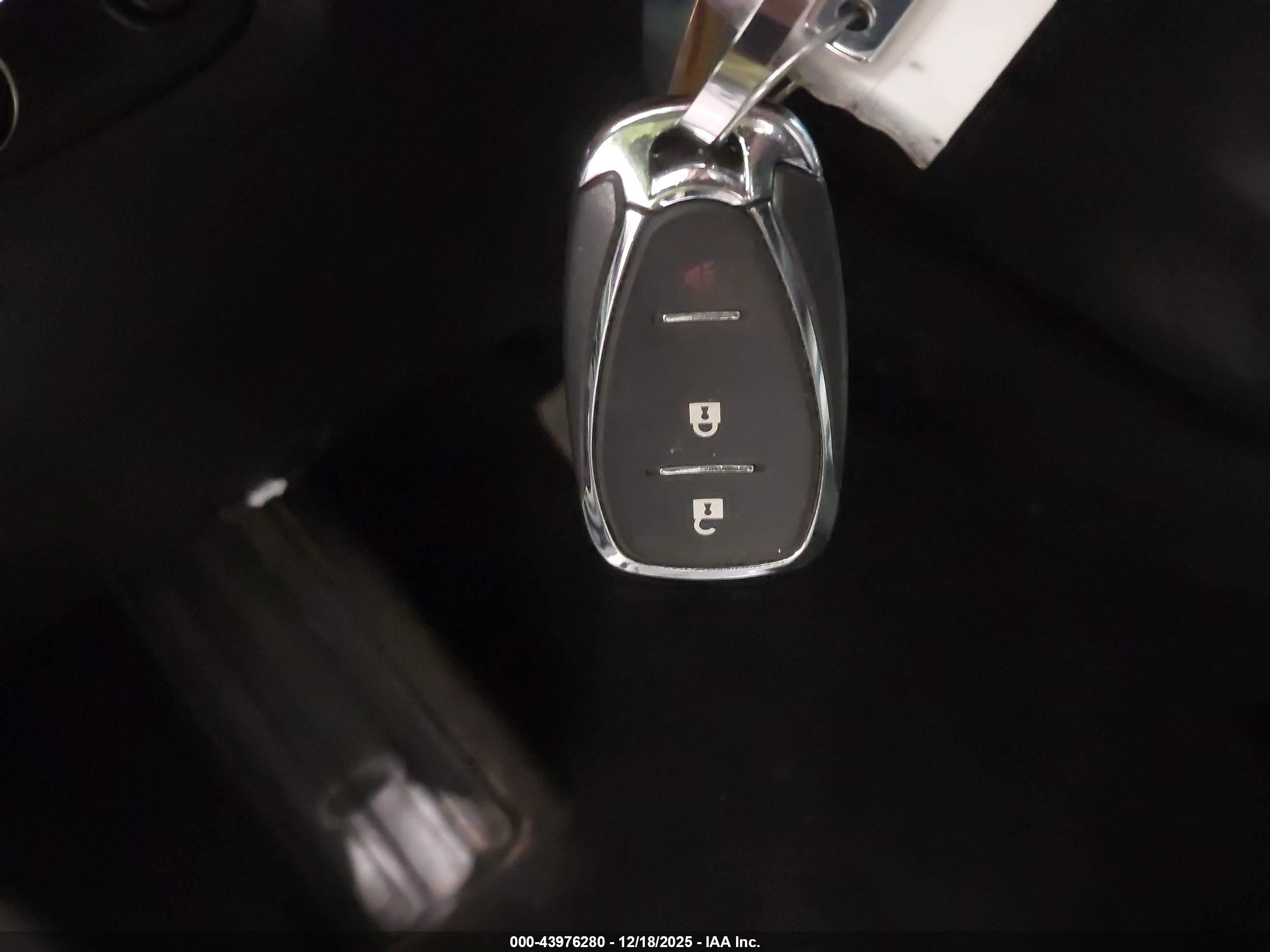 CHEVROLET TRAVERSE image 11