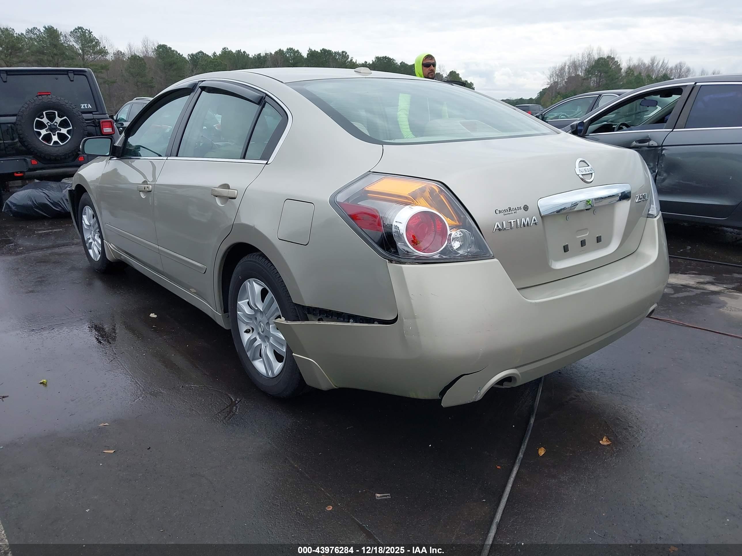 NISSAN ALTIMA image 3