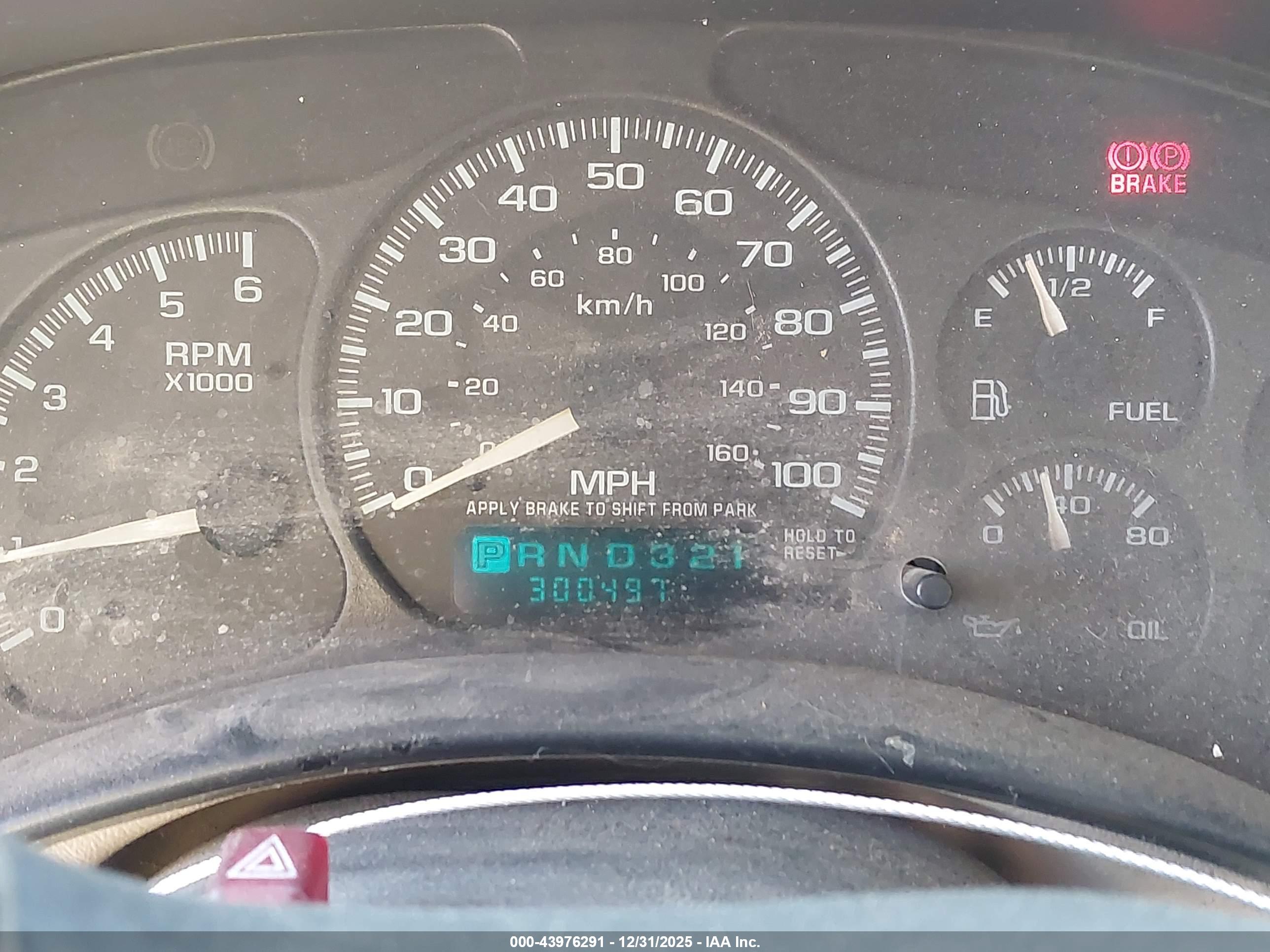 CHEVROLET SILVERADO image 7