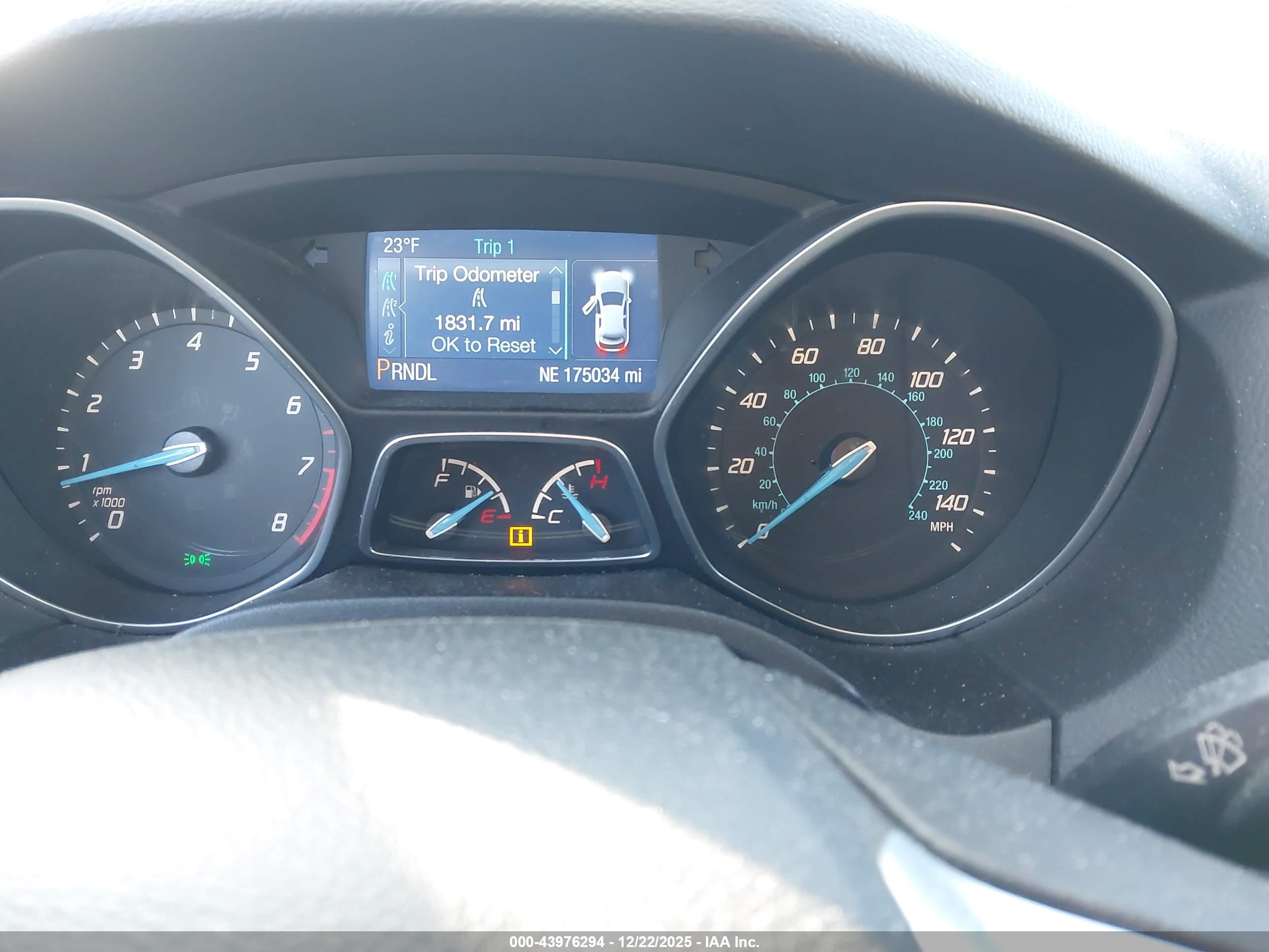 FORD FOCUS image 7