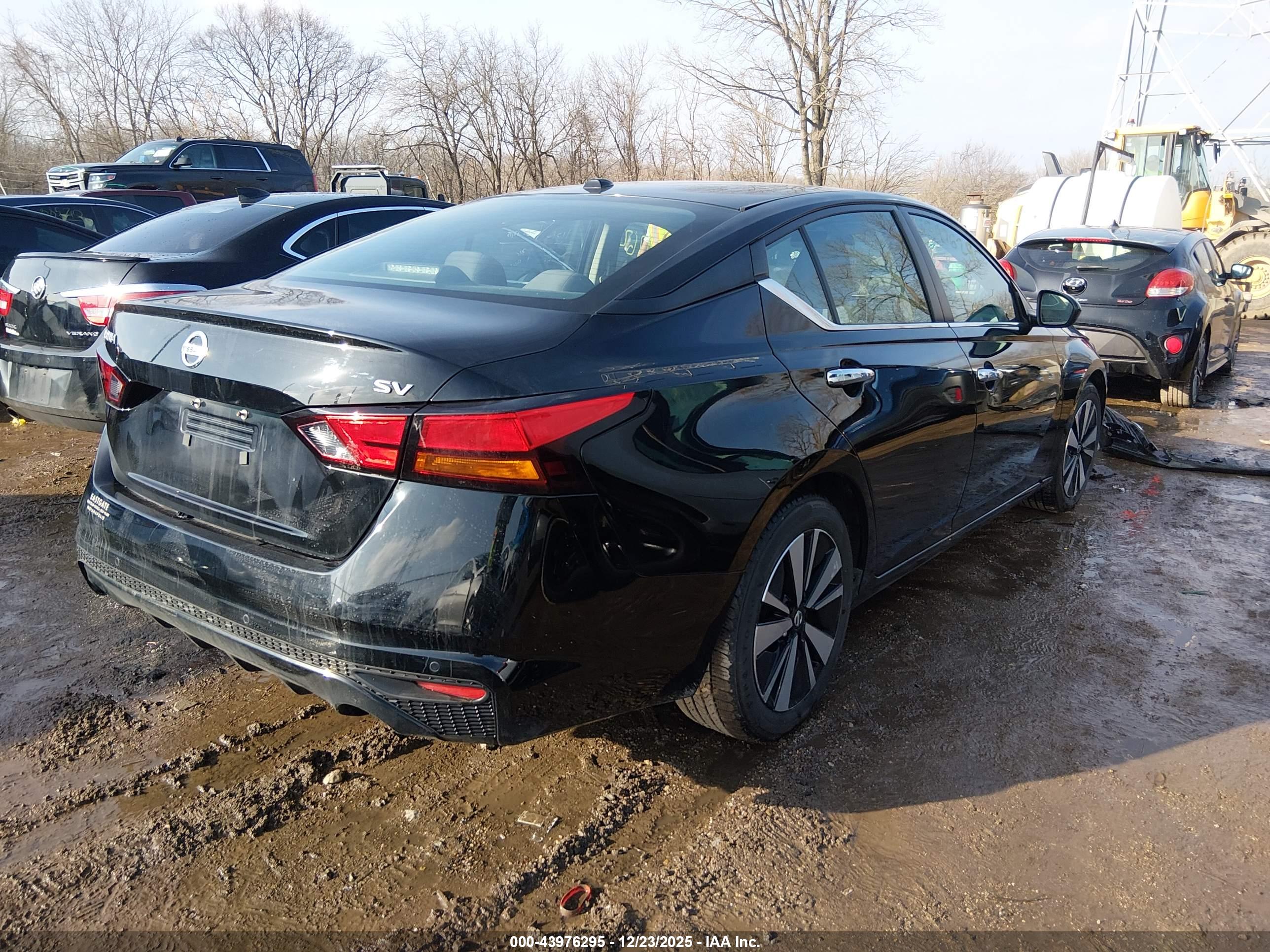 NISSAN ALTIMA image 4