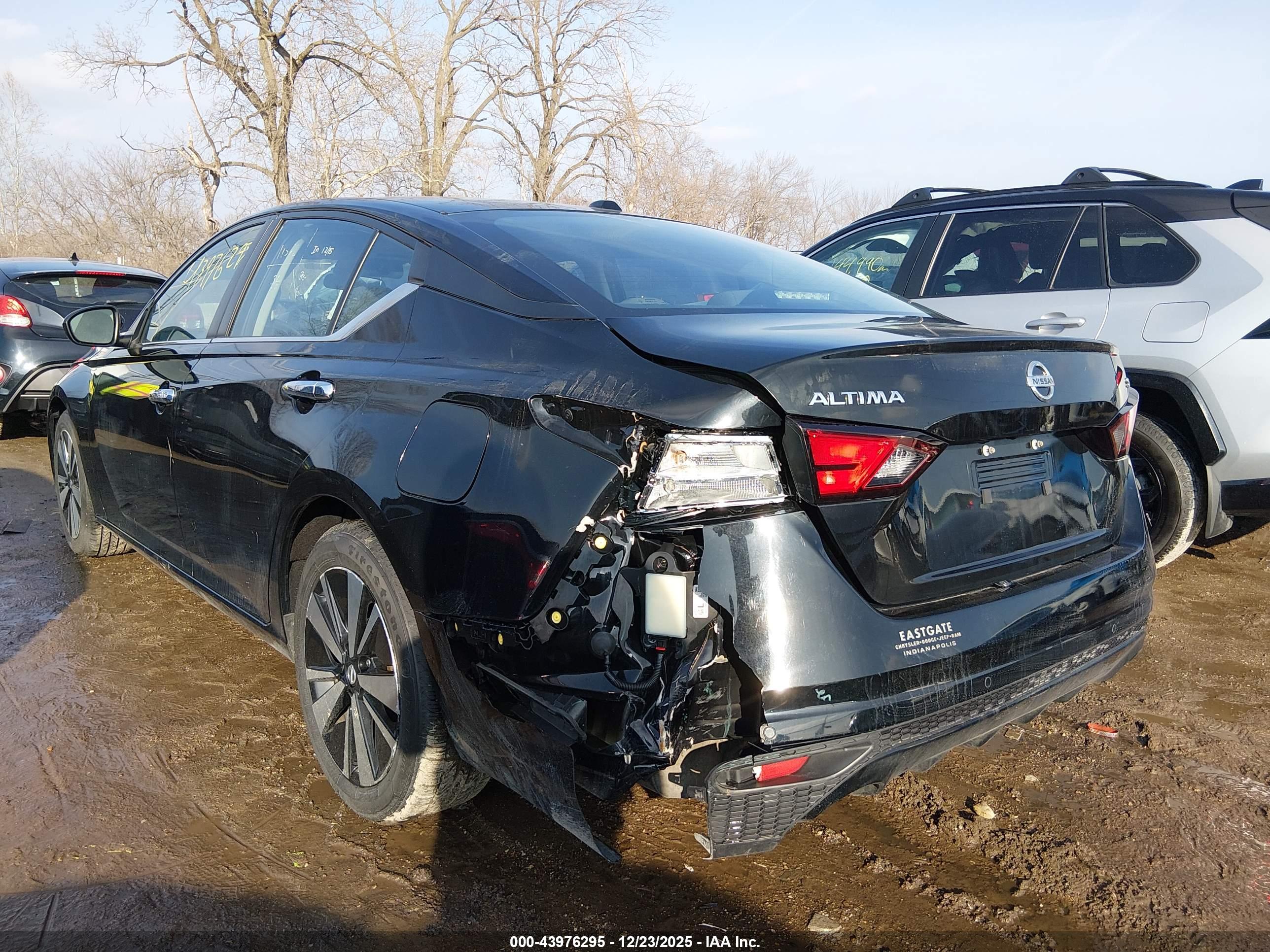 NISSAN ALTIMA image 6