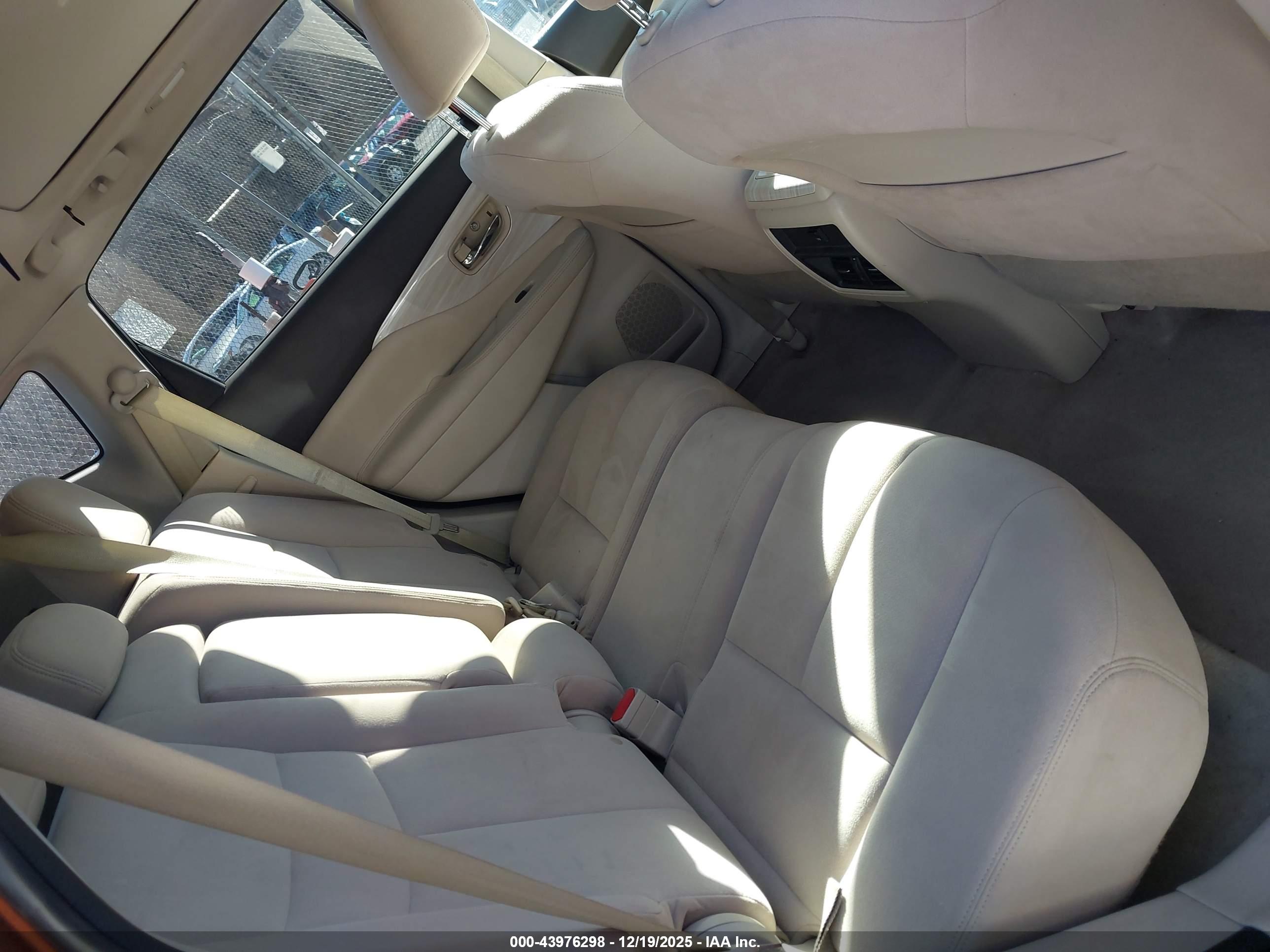 NISSAN MURANO image 8