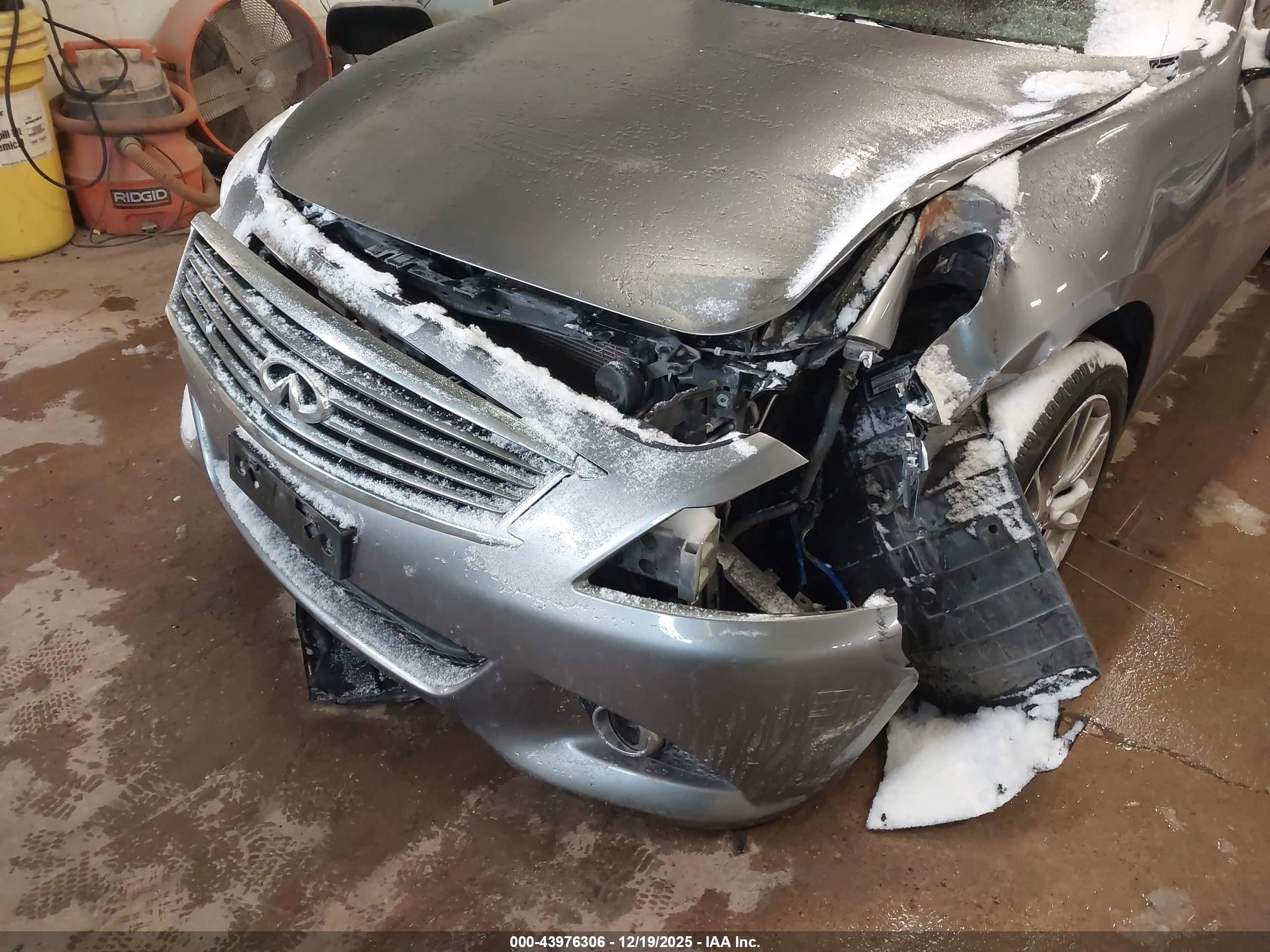INFINITI G37X image 6