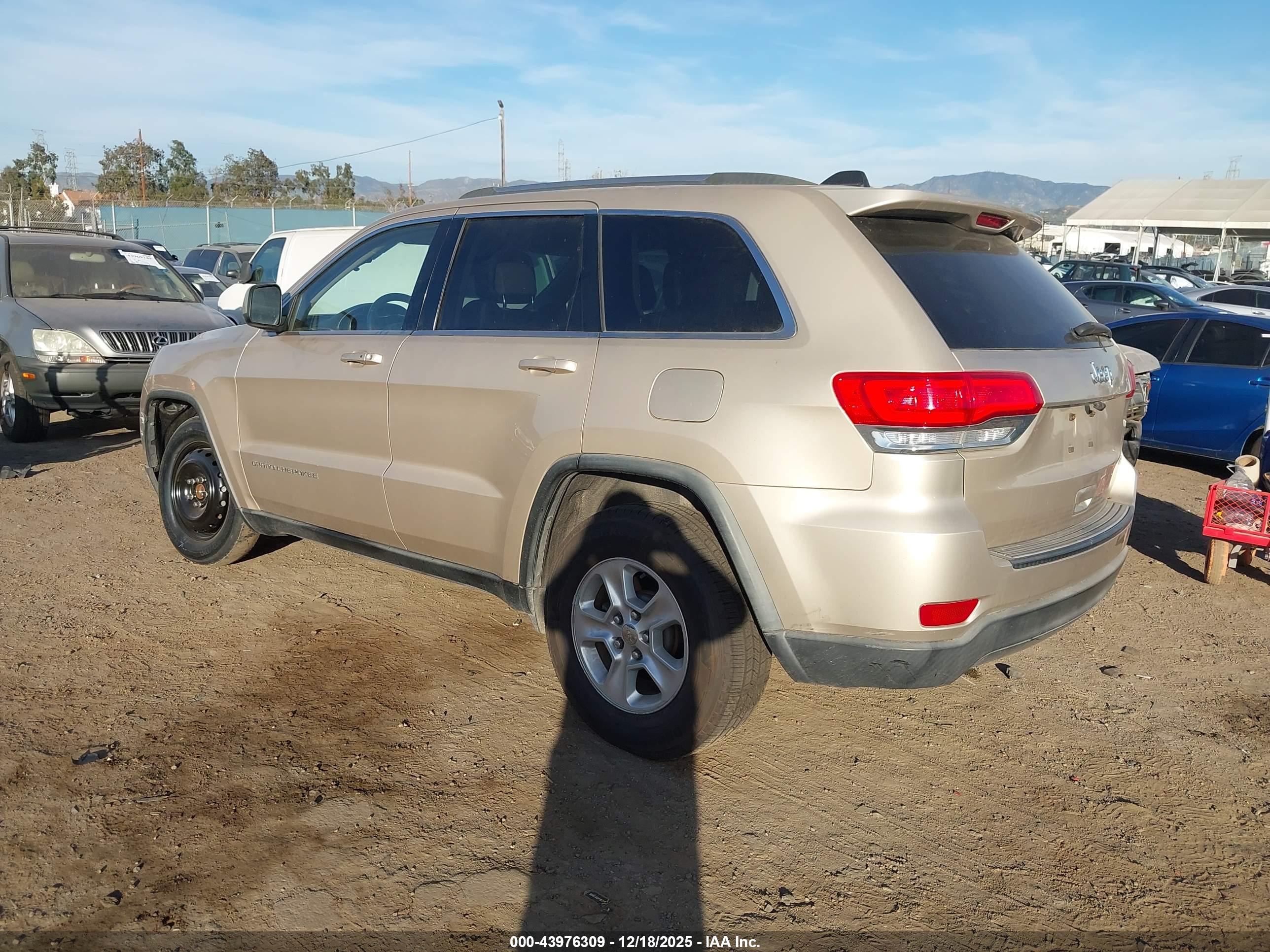 JEEP GRAND image 3