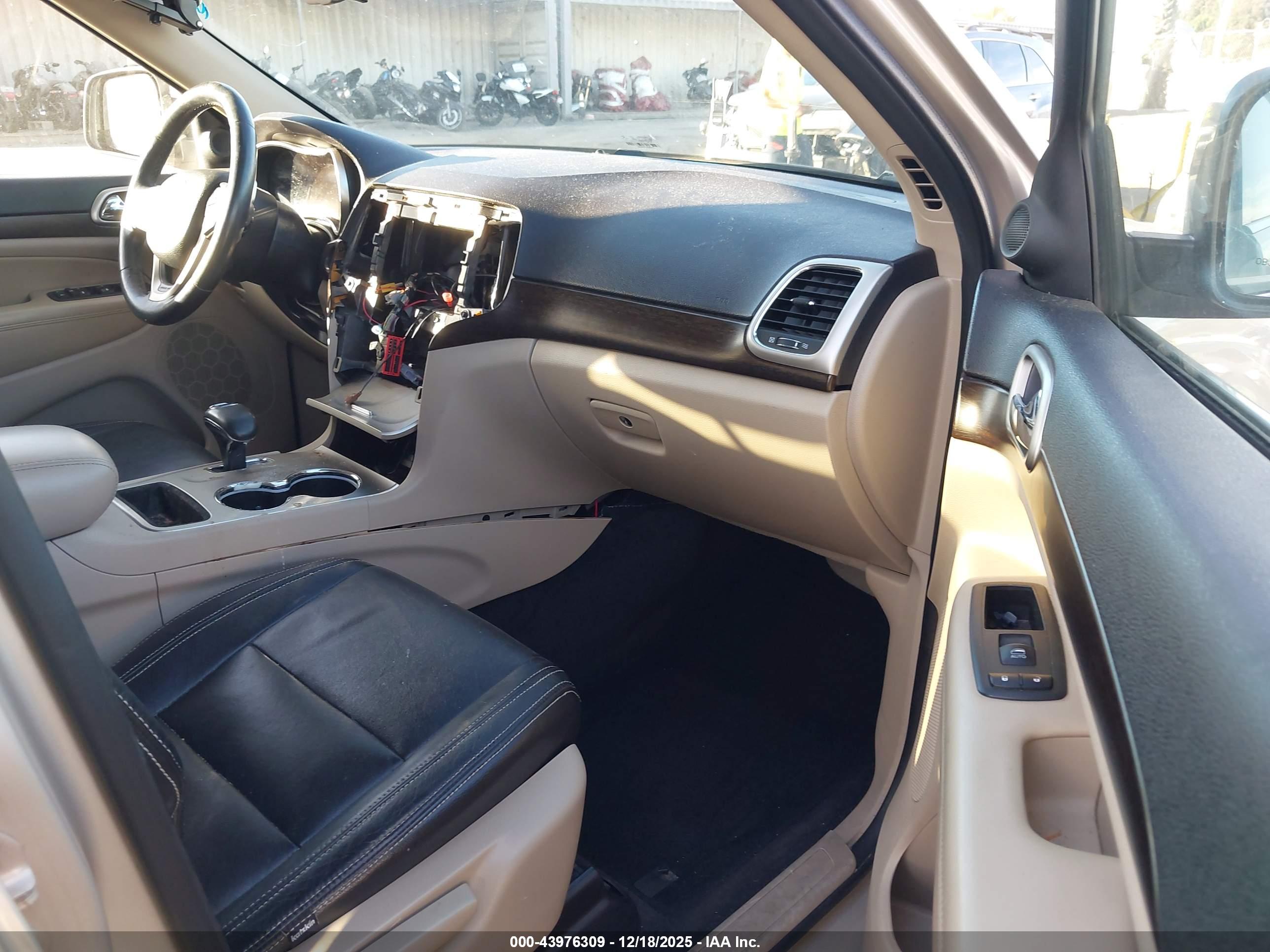 JEEP GRAND image 5