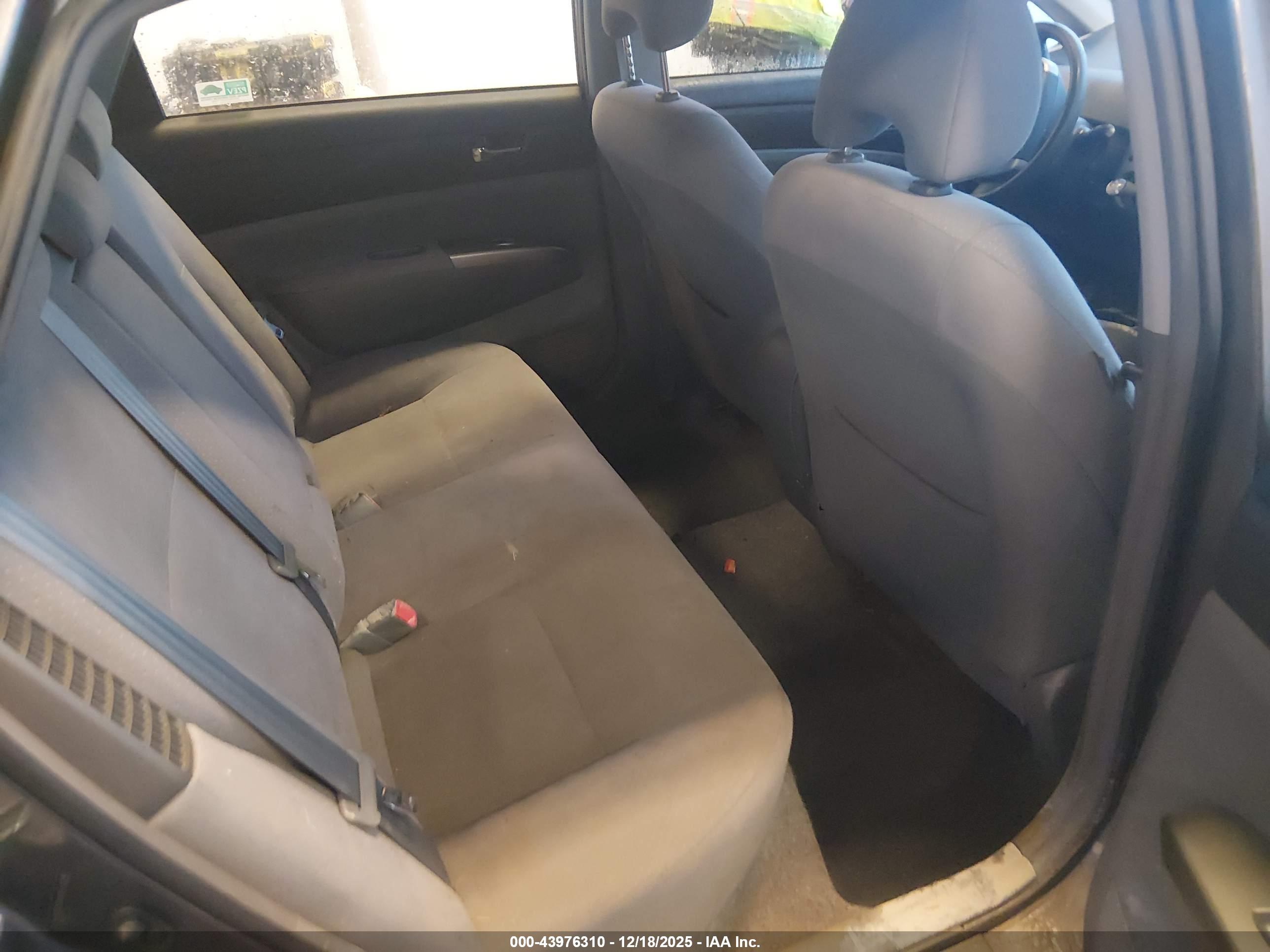 TOYOTA PRIUS image 8