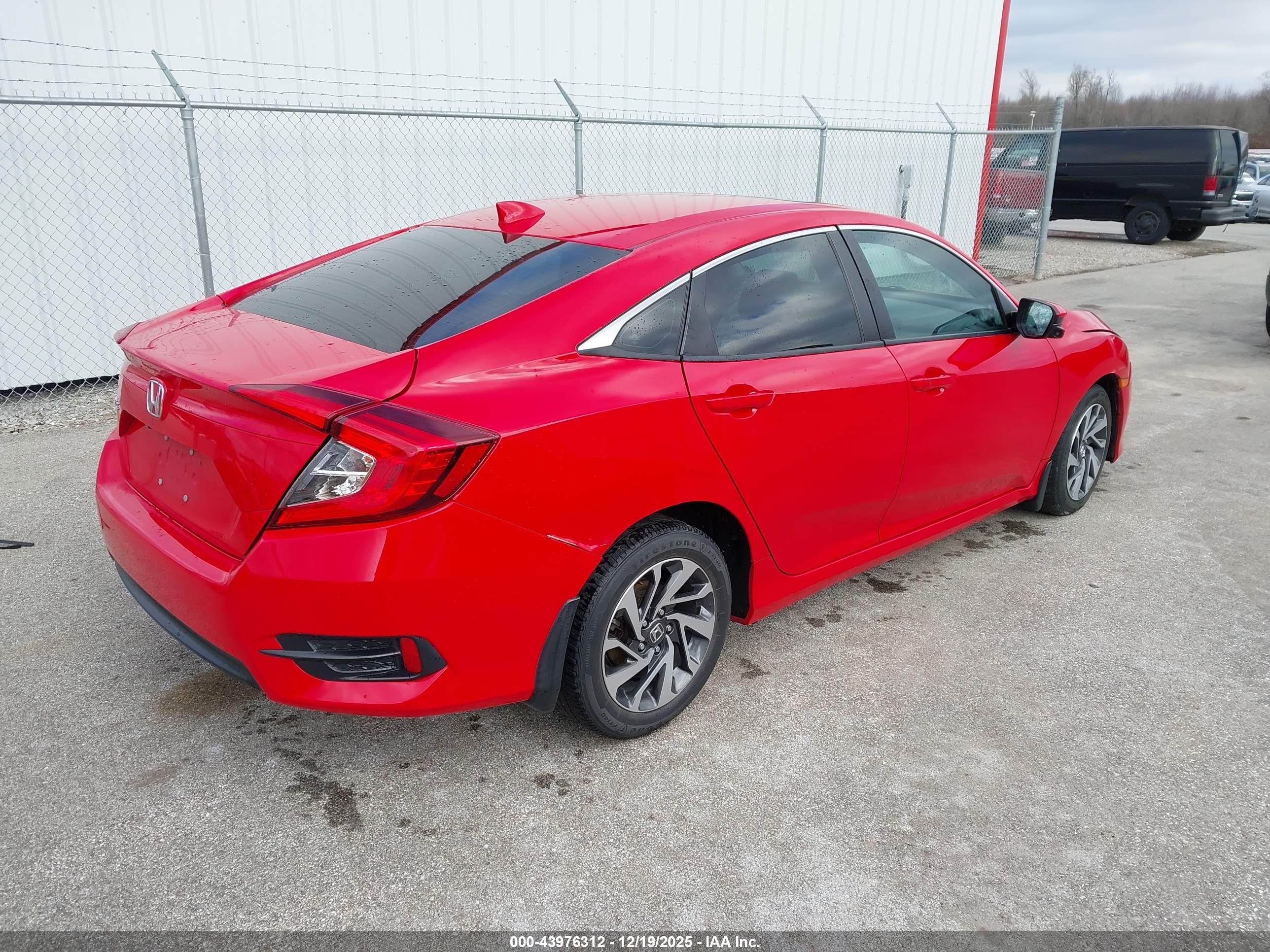 HONDA CIVIC image 4