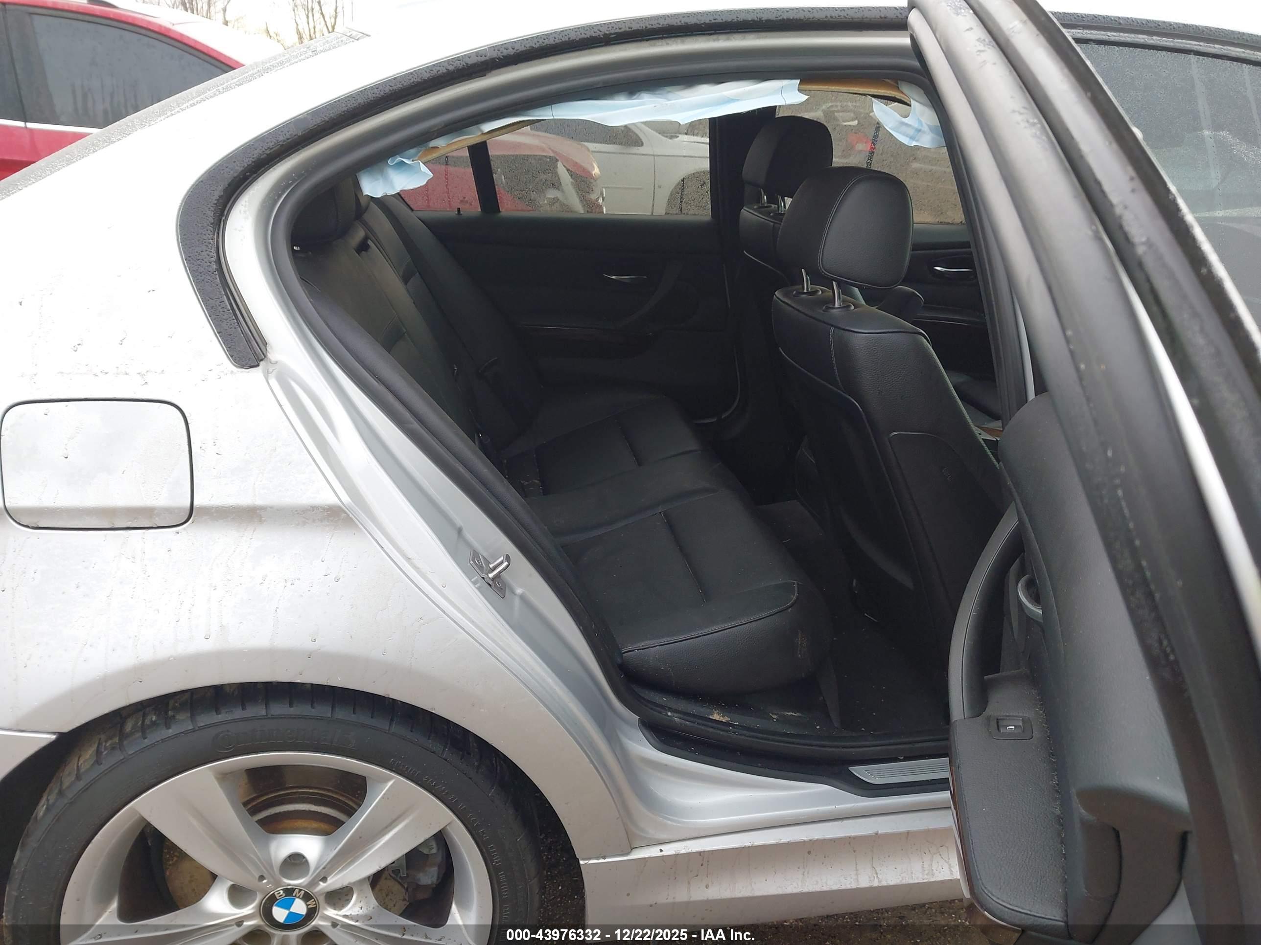 BMW 335I image 8