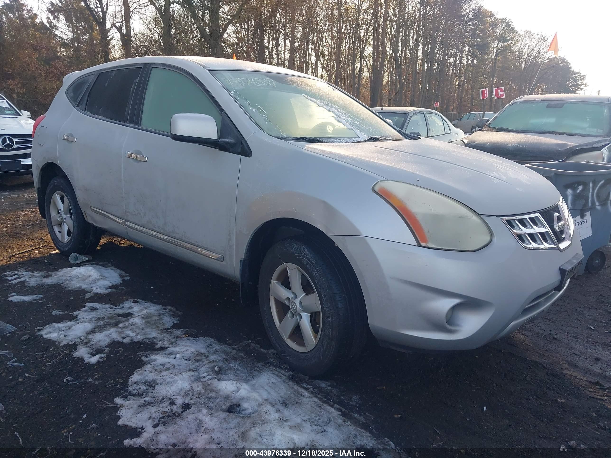 NISSAN ROGUE image 6