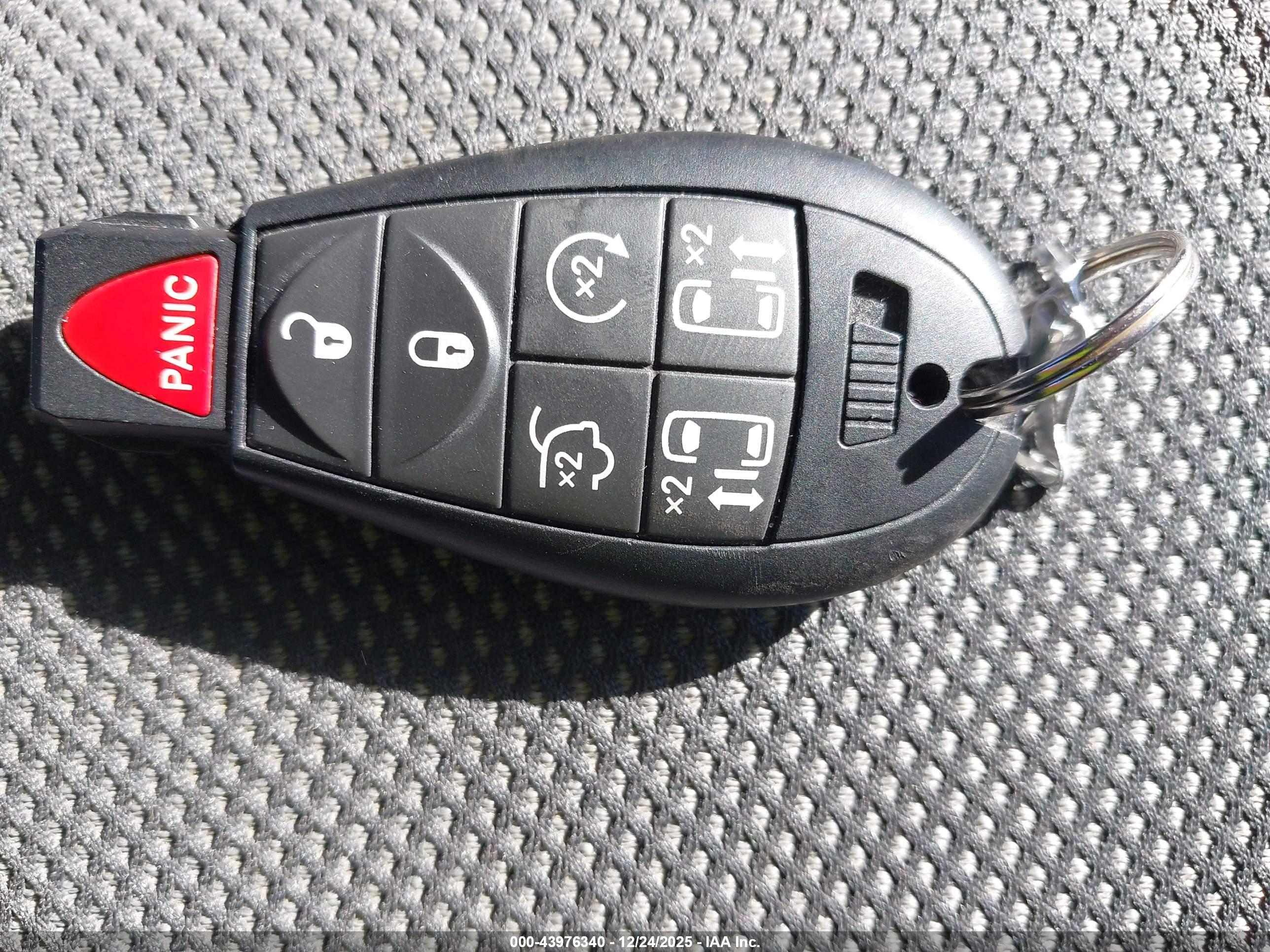 DODGE GRAND image 11