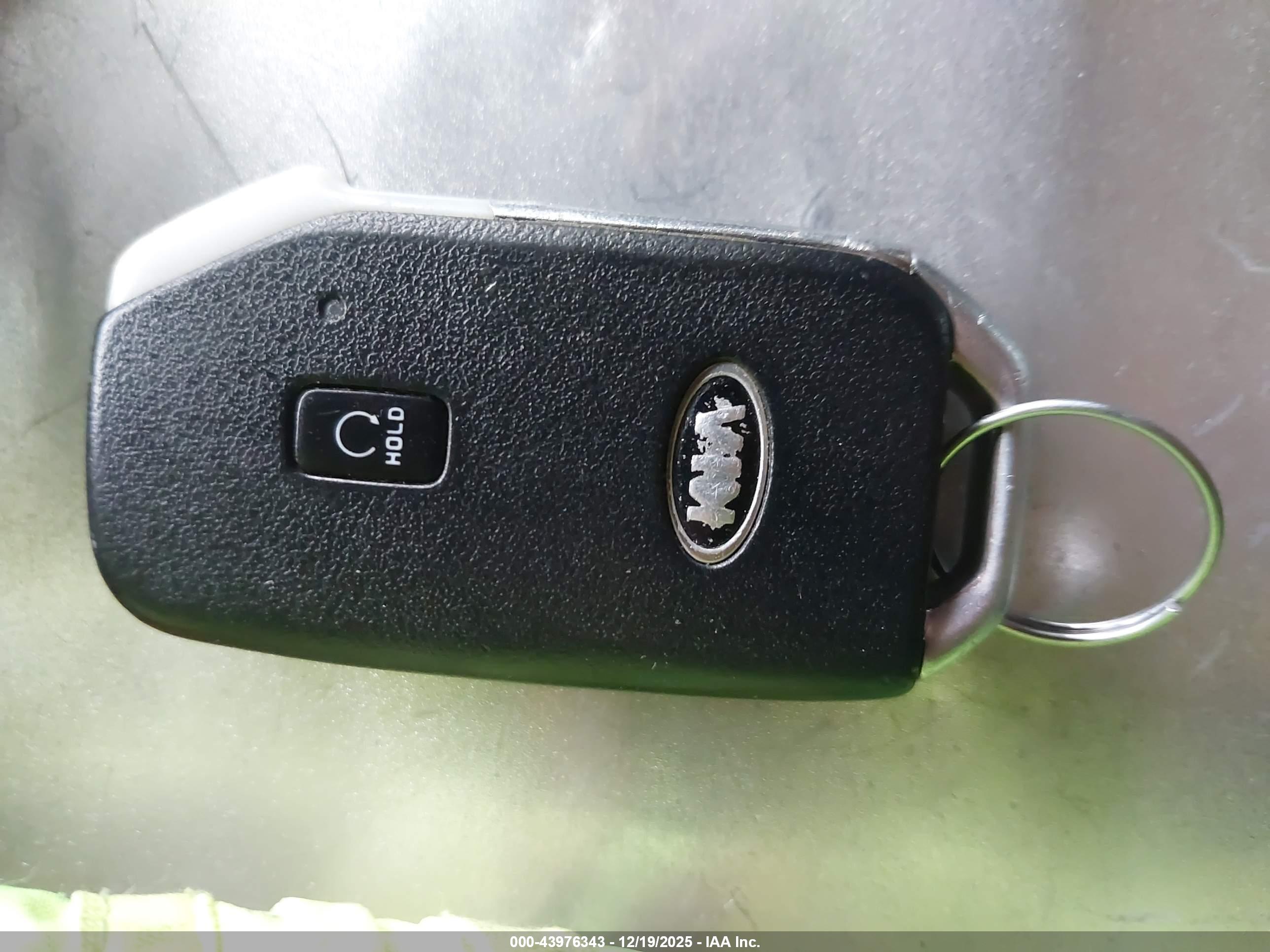 KIA K5 image 11