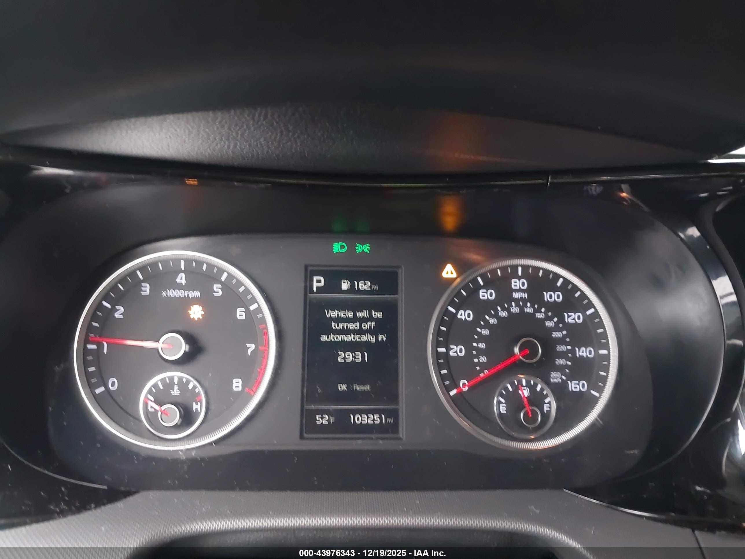 KIA K5 image 7
