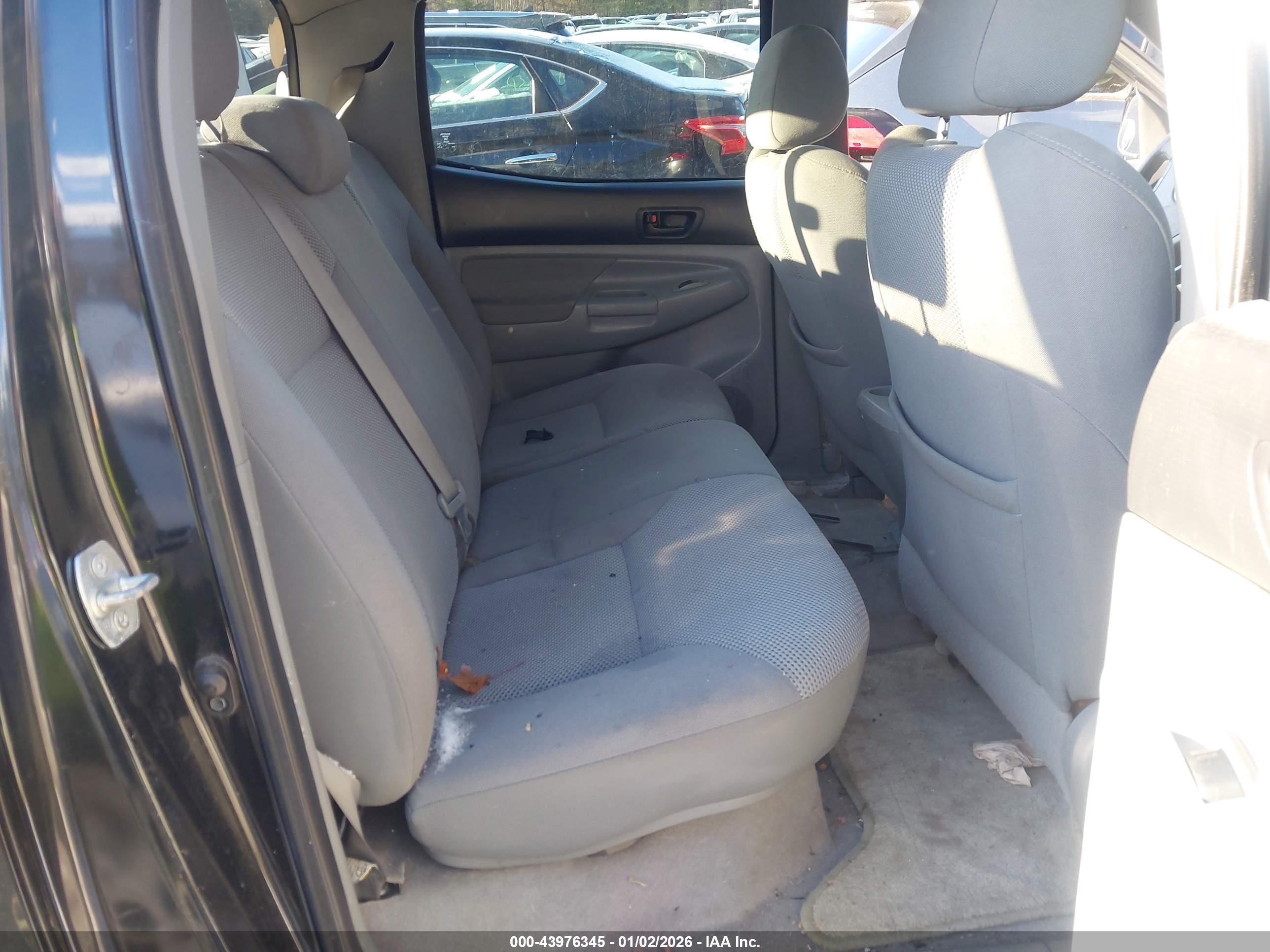 TOYOTA TACOMA image 8