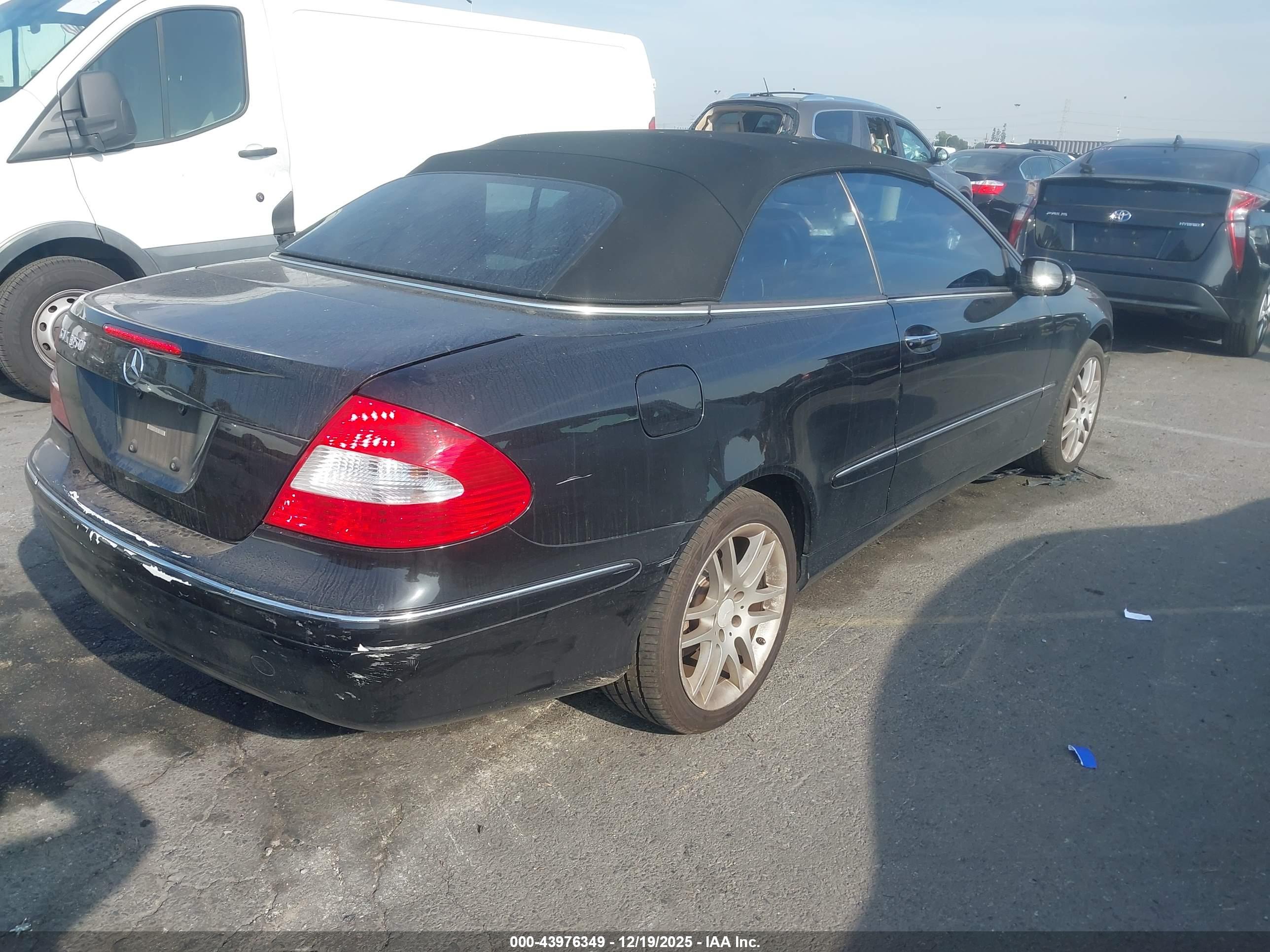 MERCEDES-BENZ CLK image 4