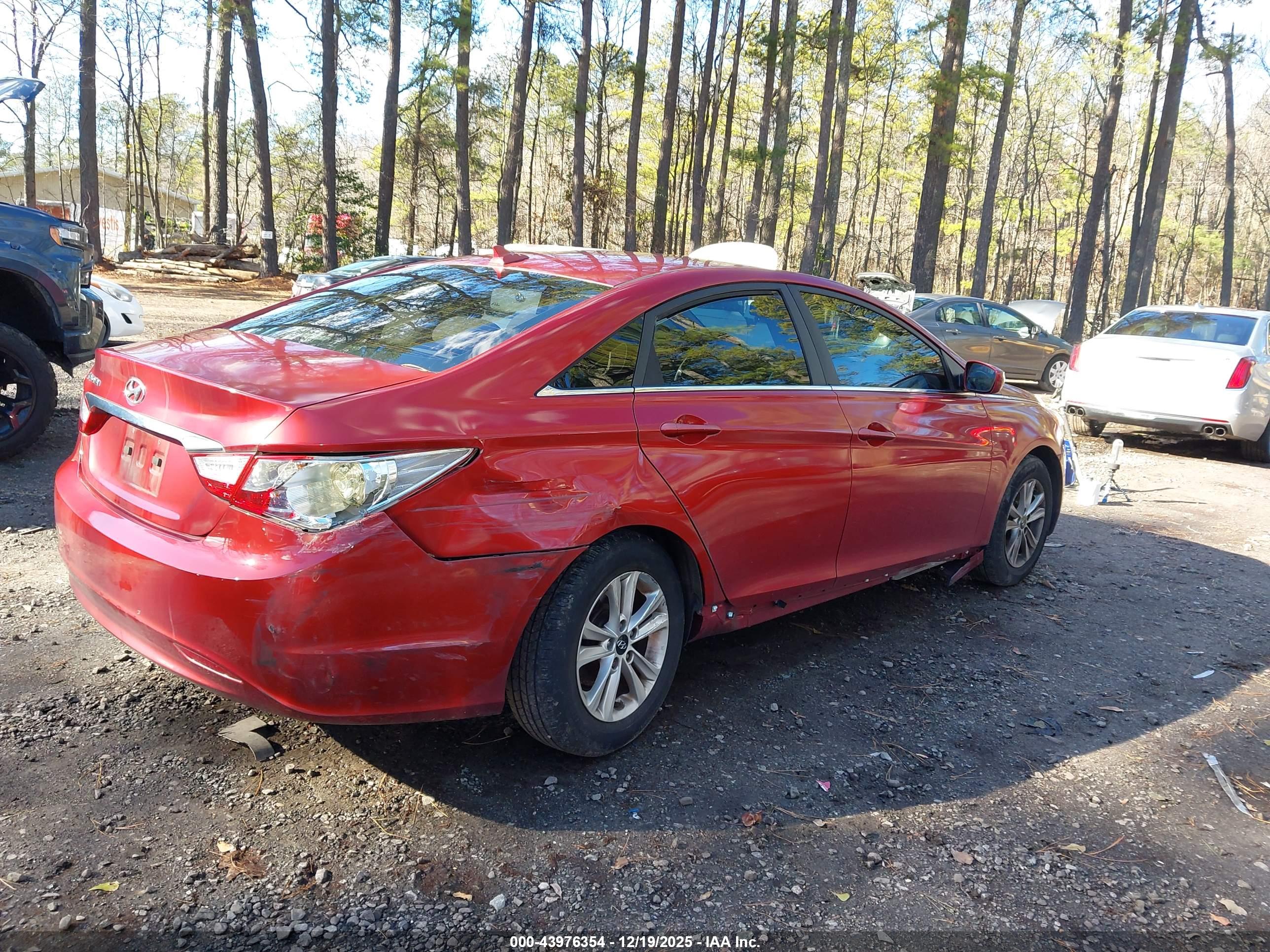 HYUNDAI SONATA image 4