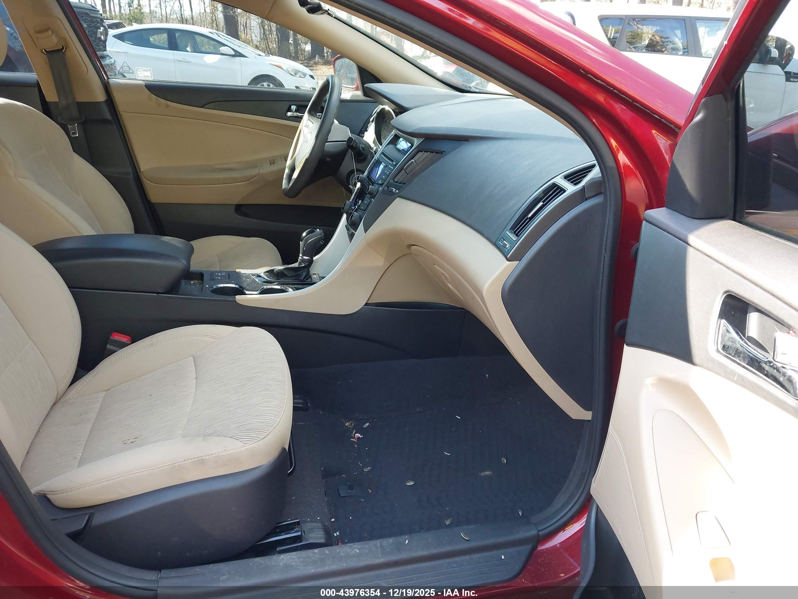 HYUNDAI SONATA image 5