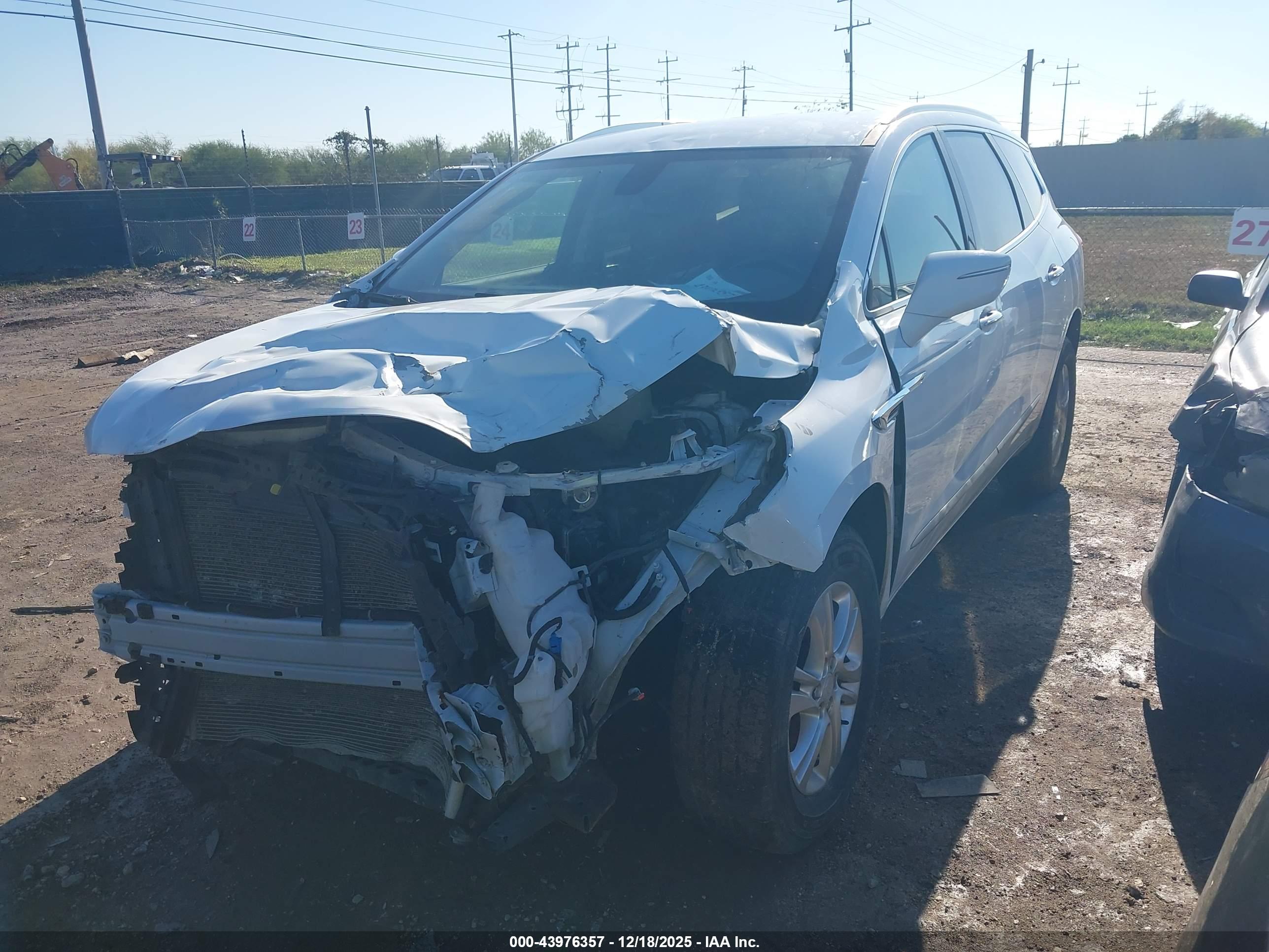 BUICK ENCLAVE image 2