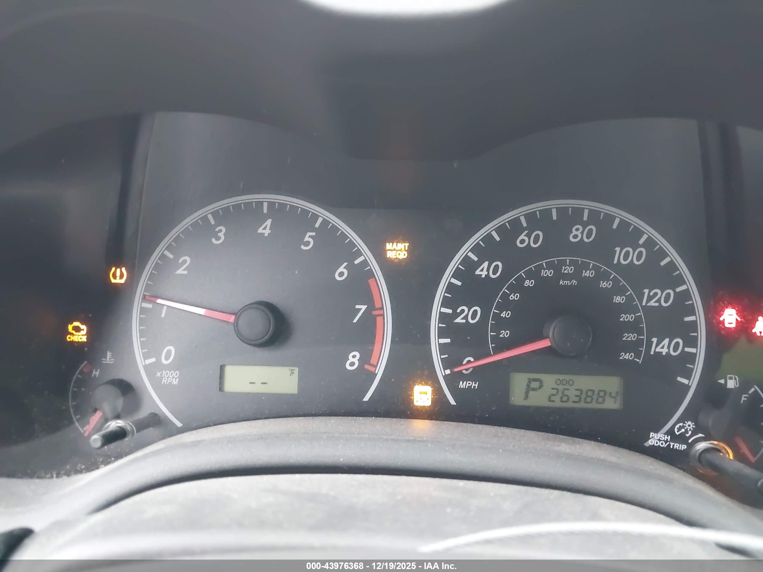 TOYOTA COROLLA image 7
