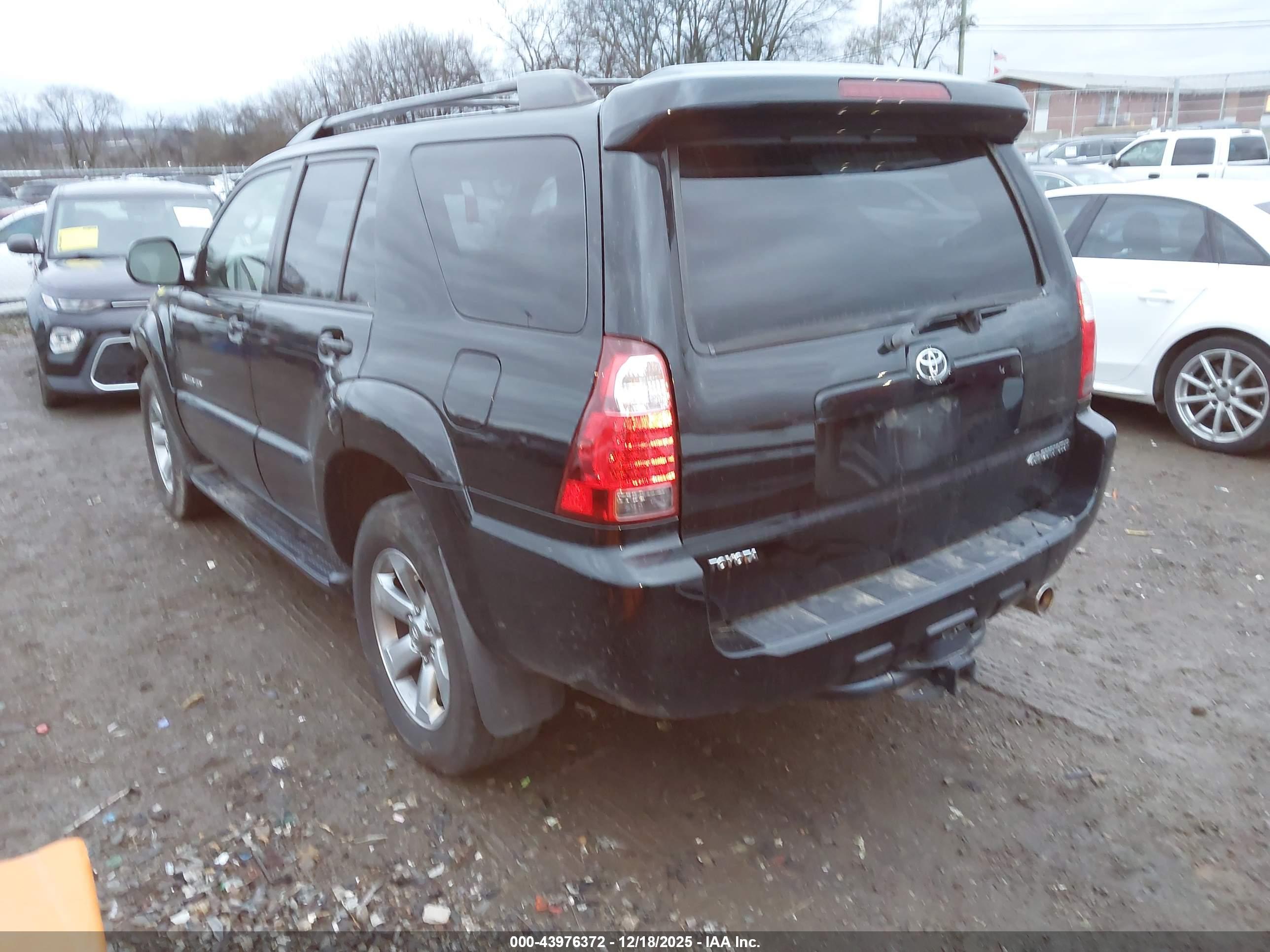 TOYOTA 4RUNNER image 3