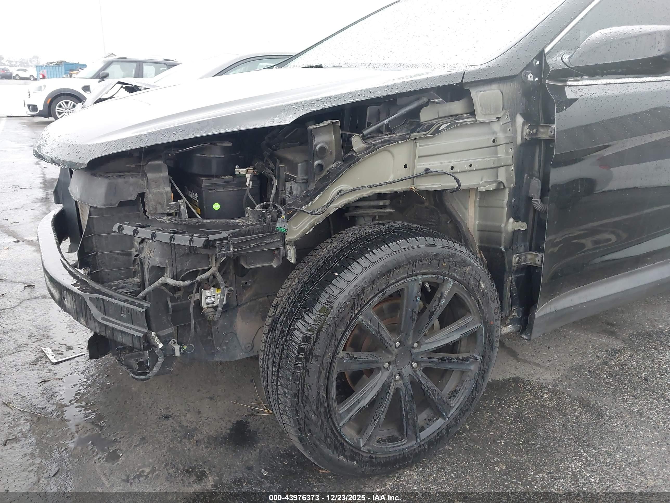 HYUNDAI SANTA image 6