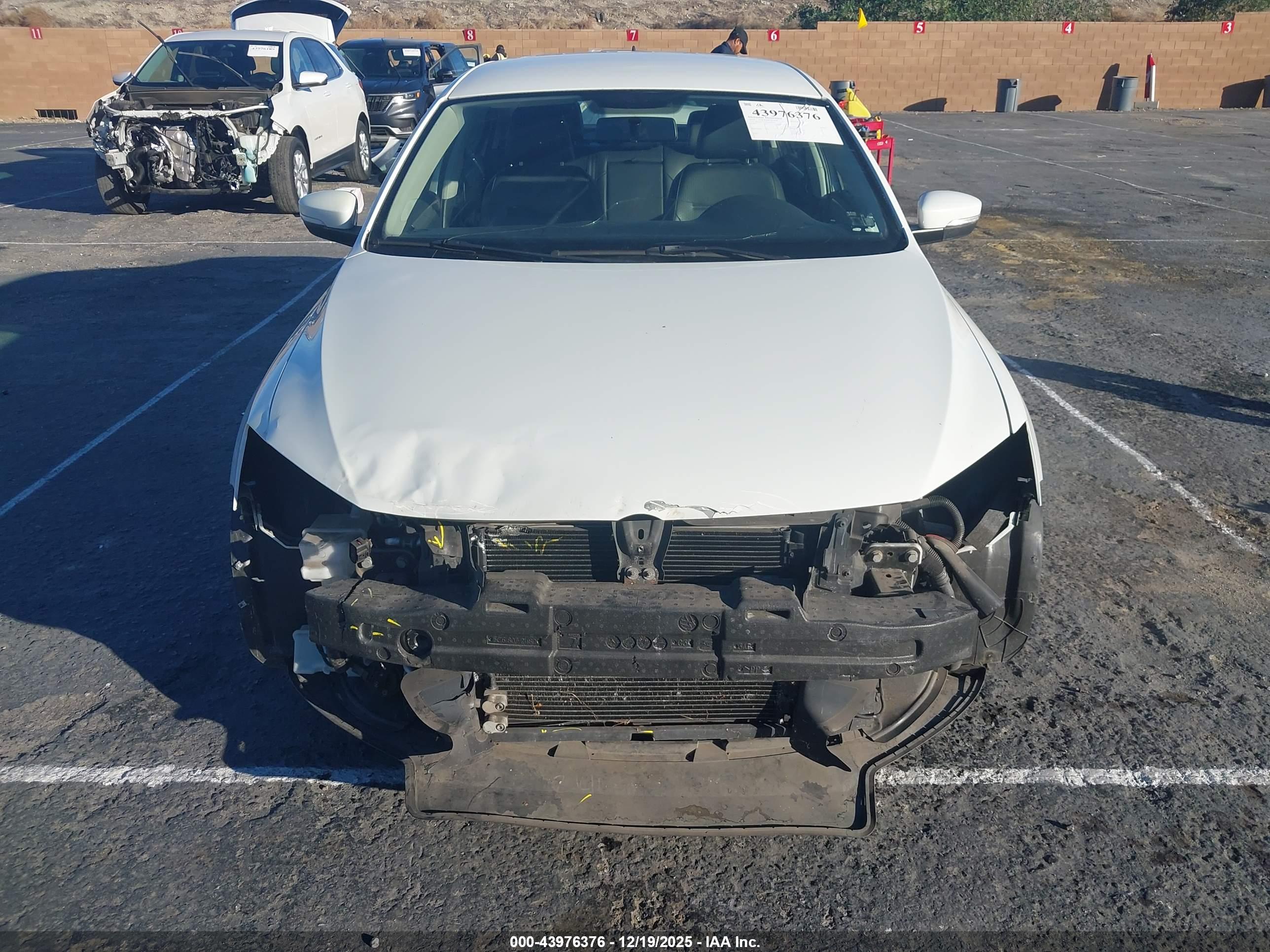 VOLKSWAGEN JETTA image 6