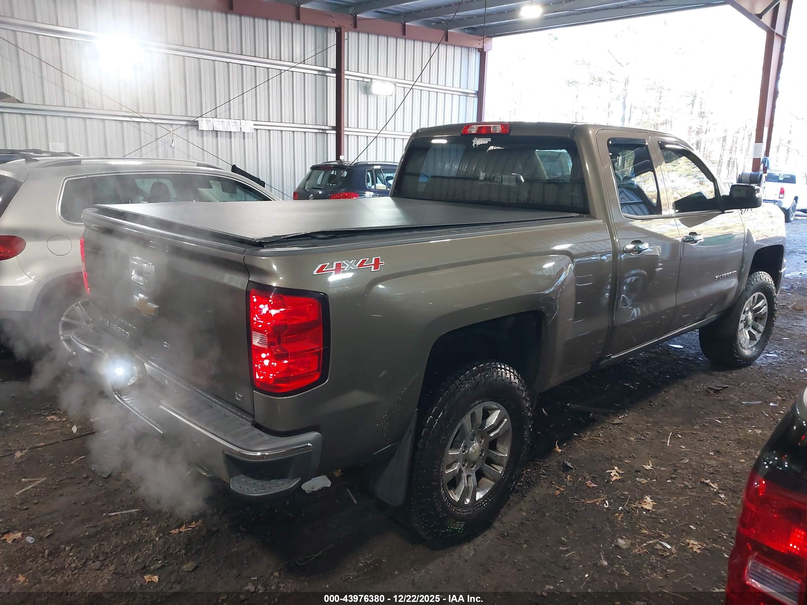 CHEVROLET SILVERADO image 4
