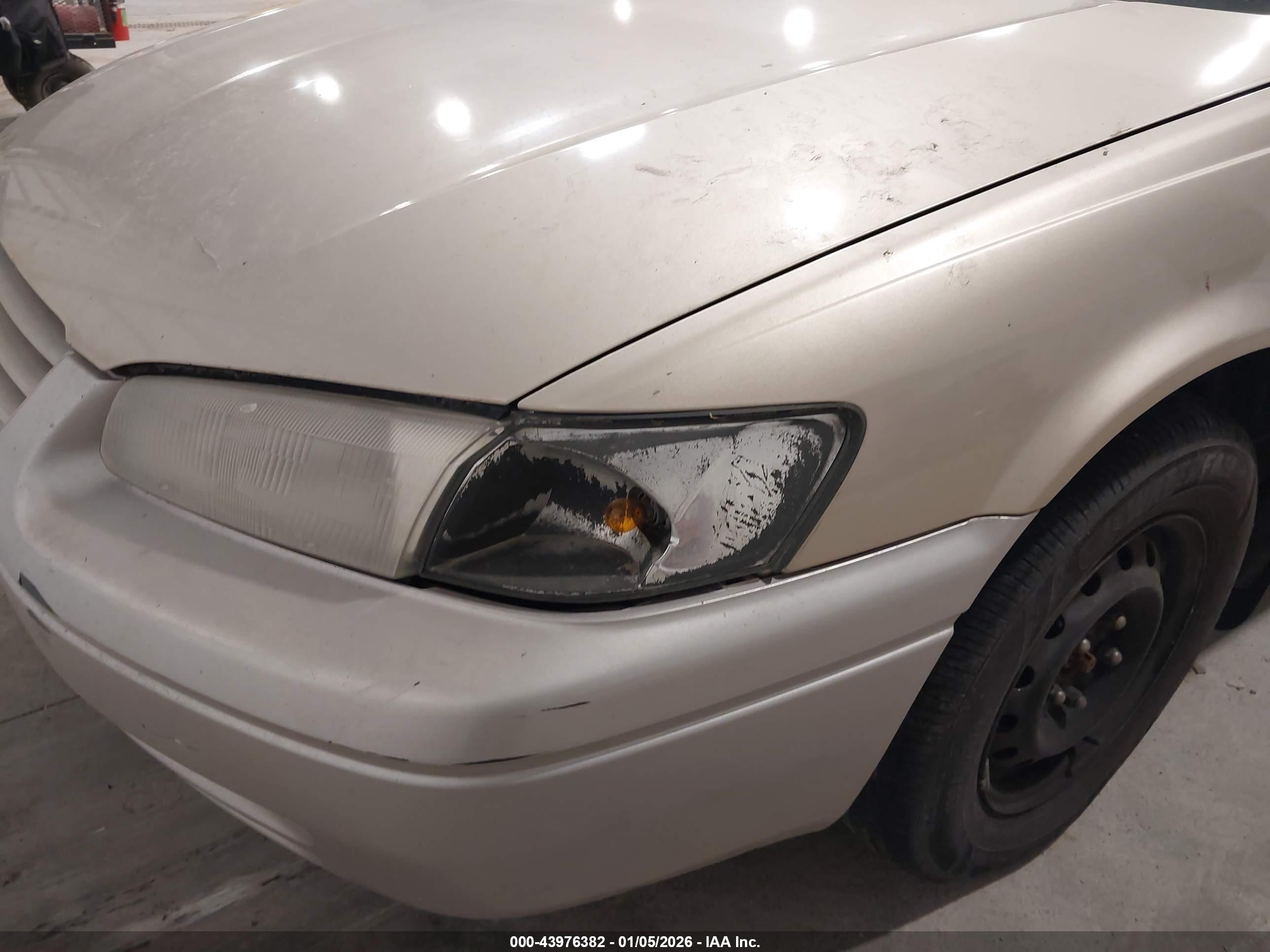 TOYOTA CAMRY image 6