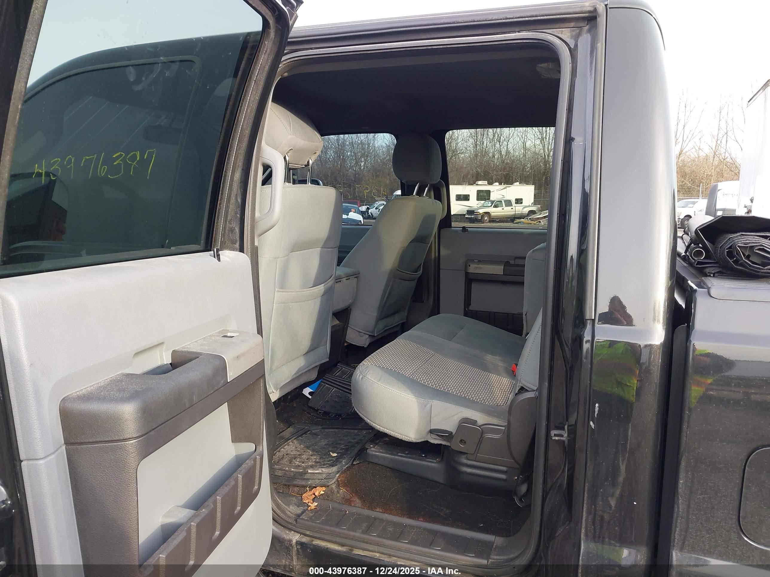 FORD F-350 image 5