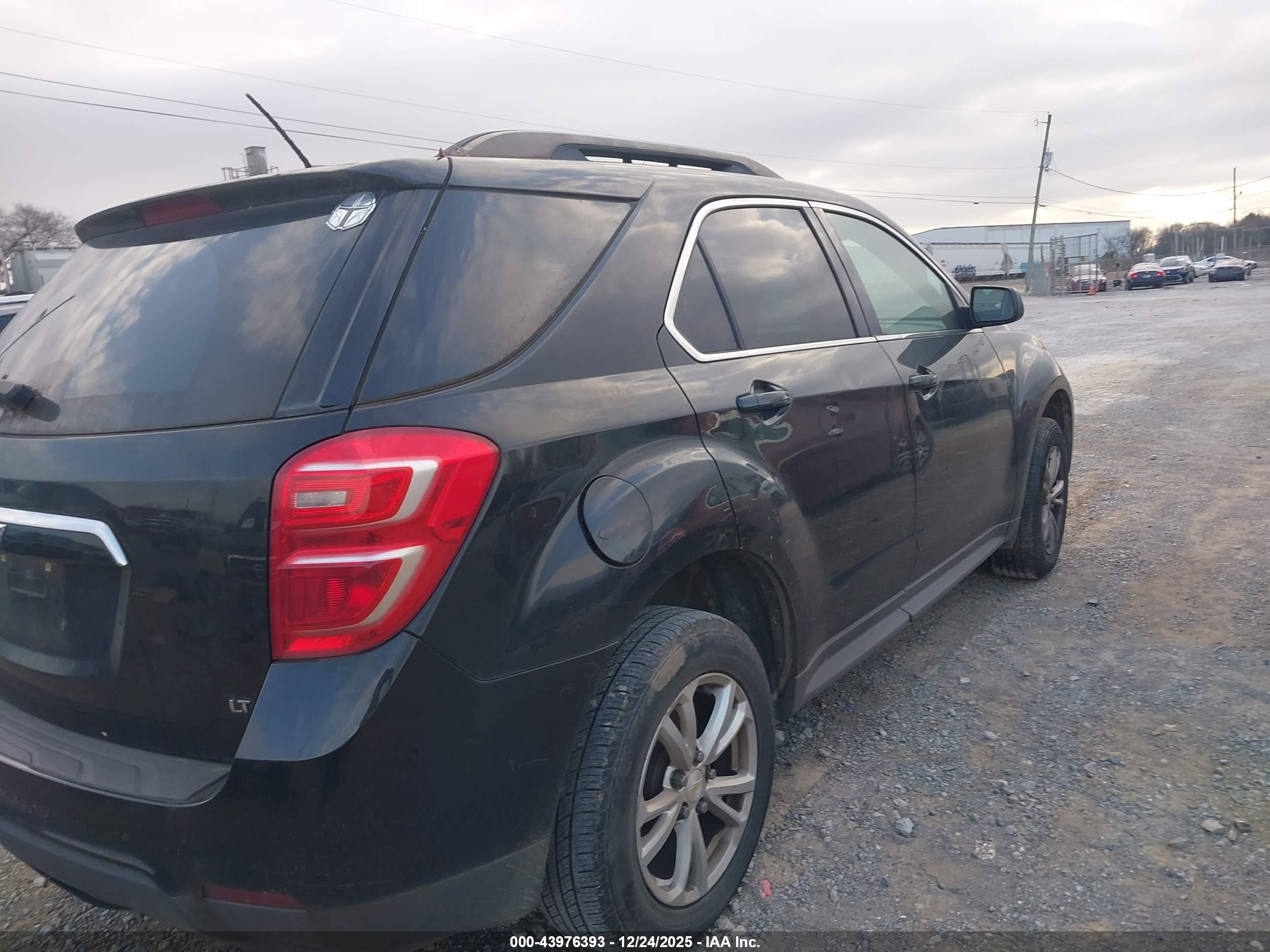 CHEVROLET EQUINOX image 4