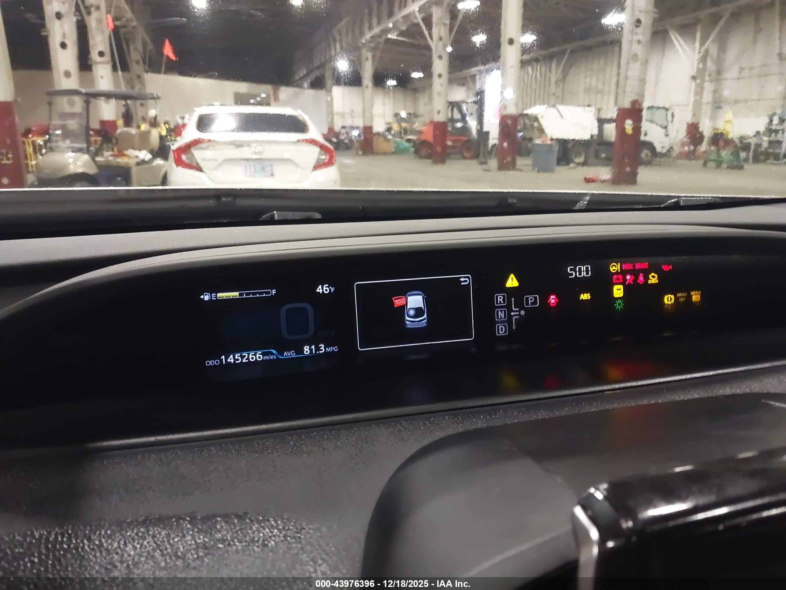 TOYOTA PRIUS image 7