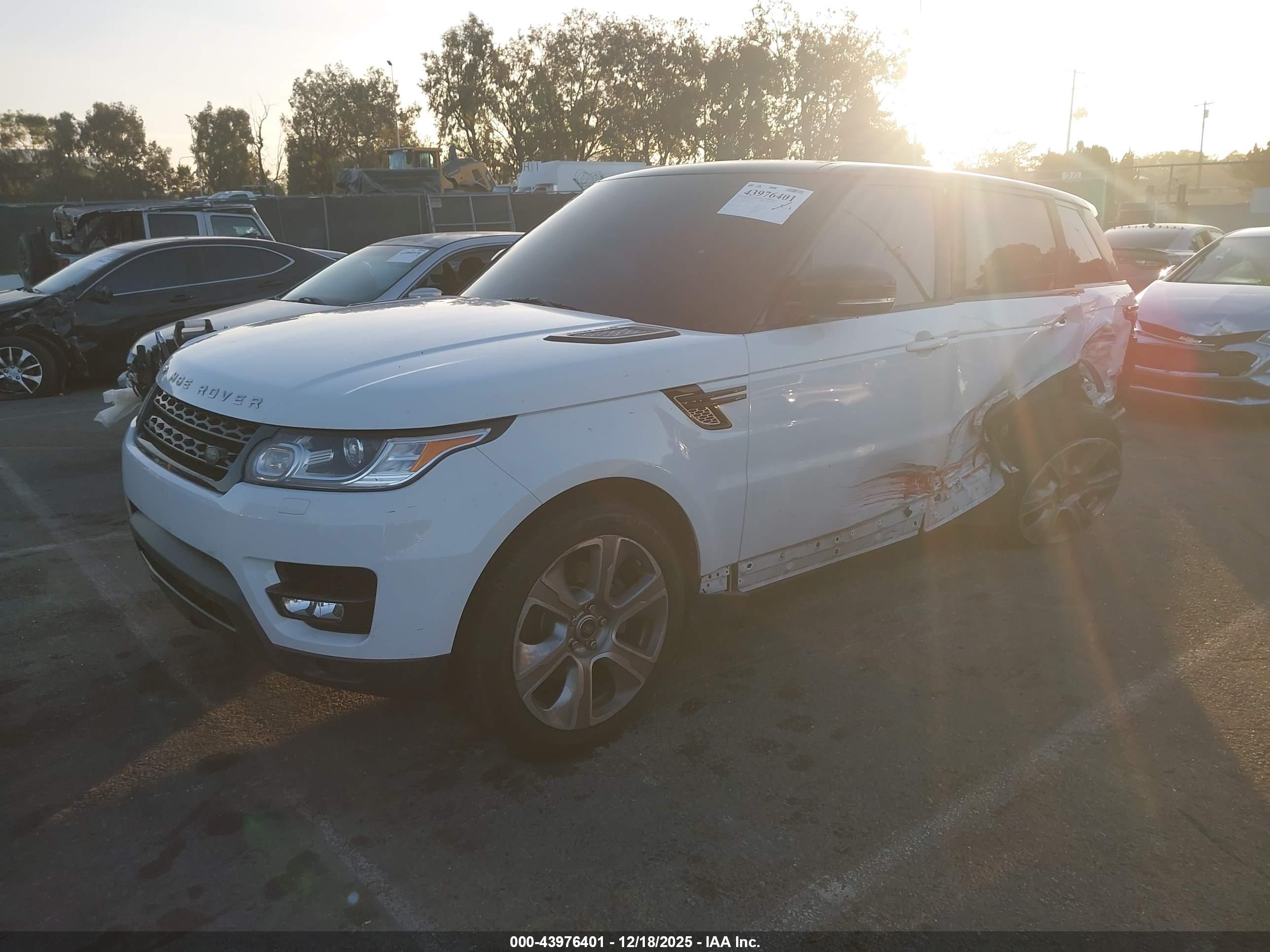 LAND ROVER image 2