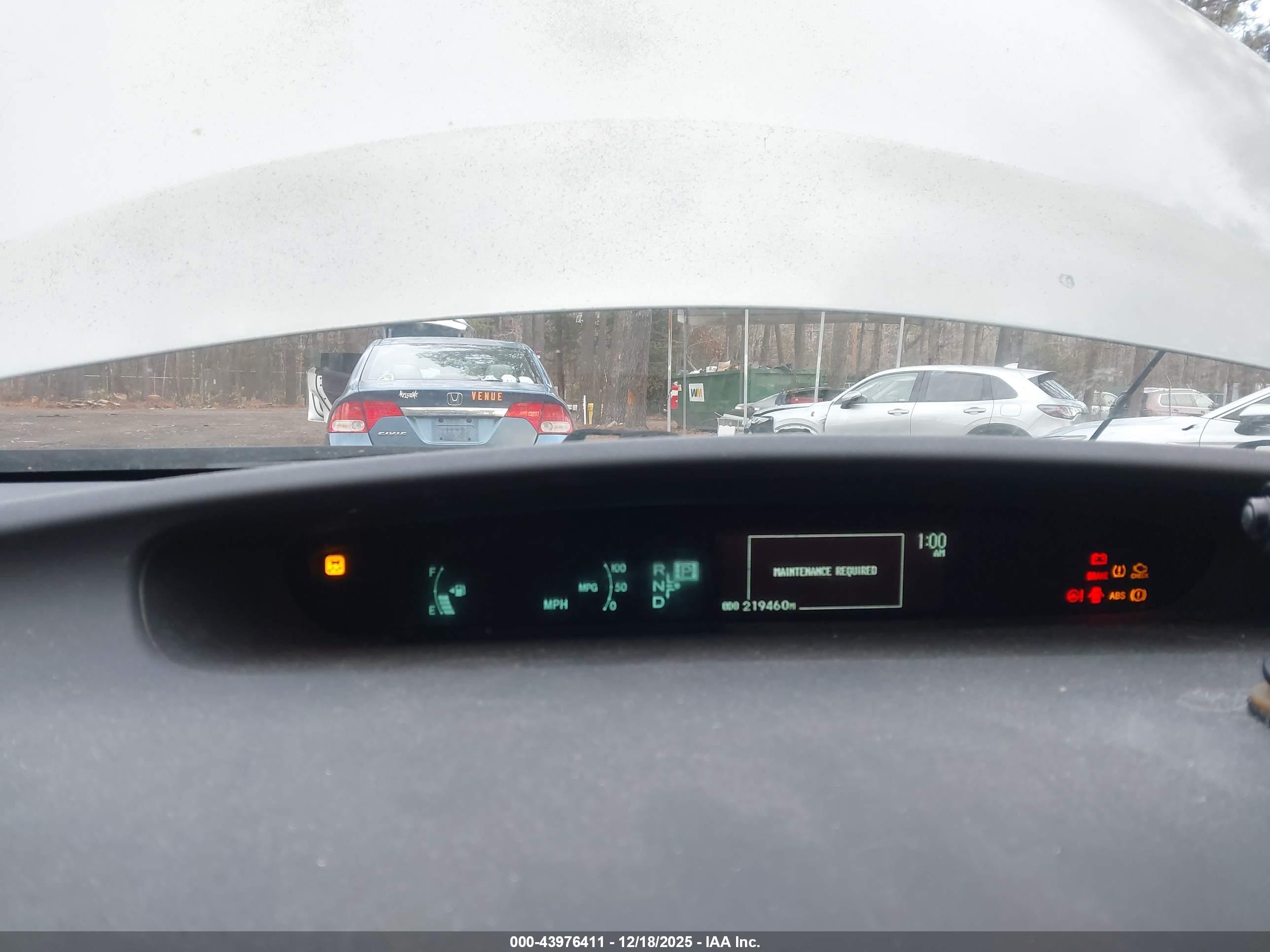 TOYOTA PRIUS image 7