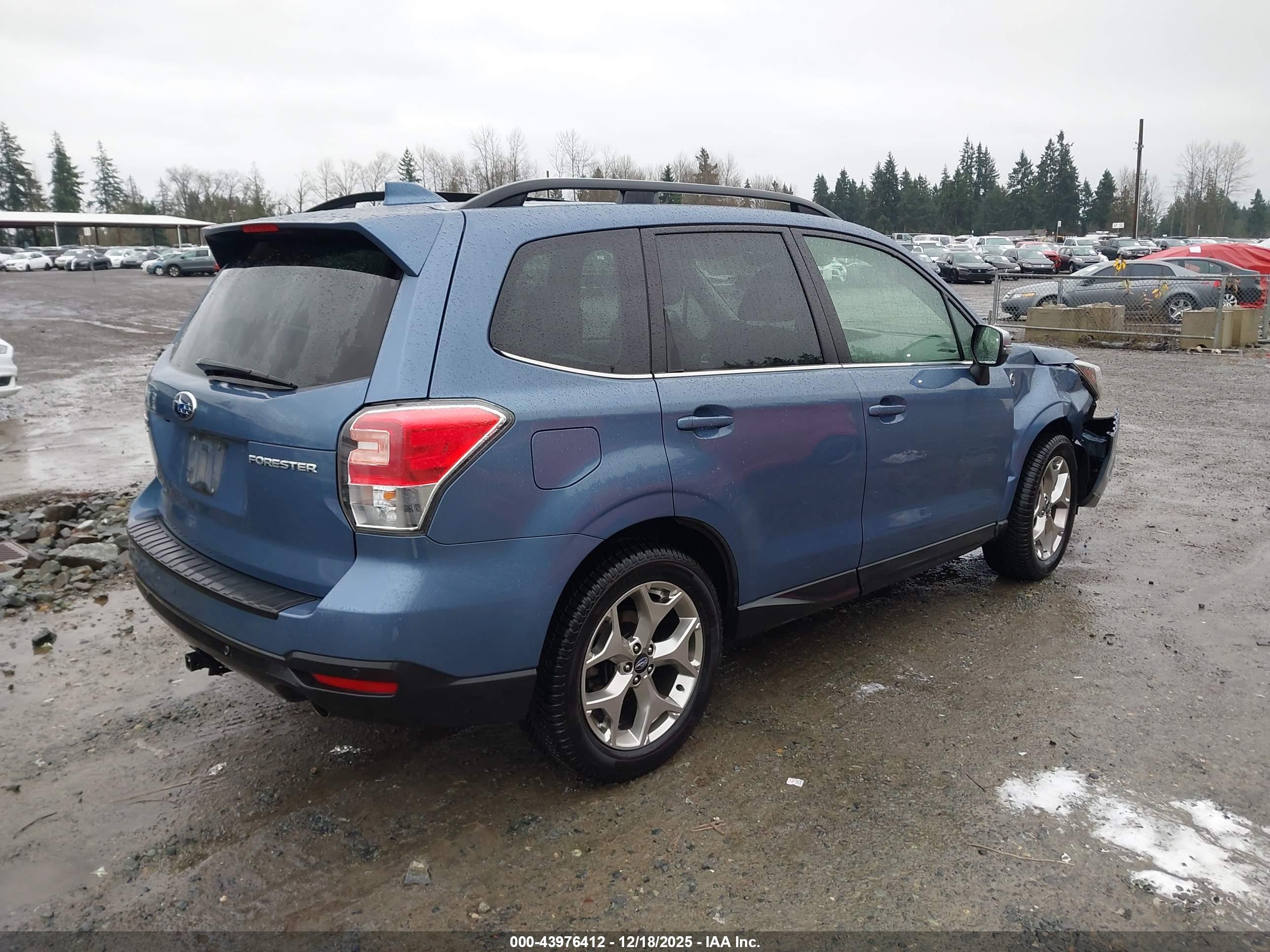 SUBARU FORESTER image 4