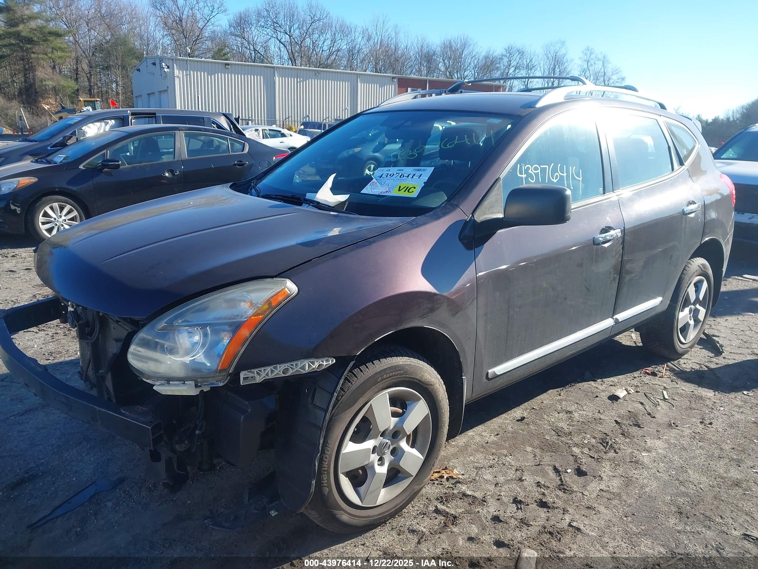NISSAN ROGUE image 2