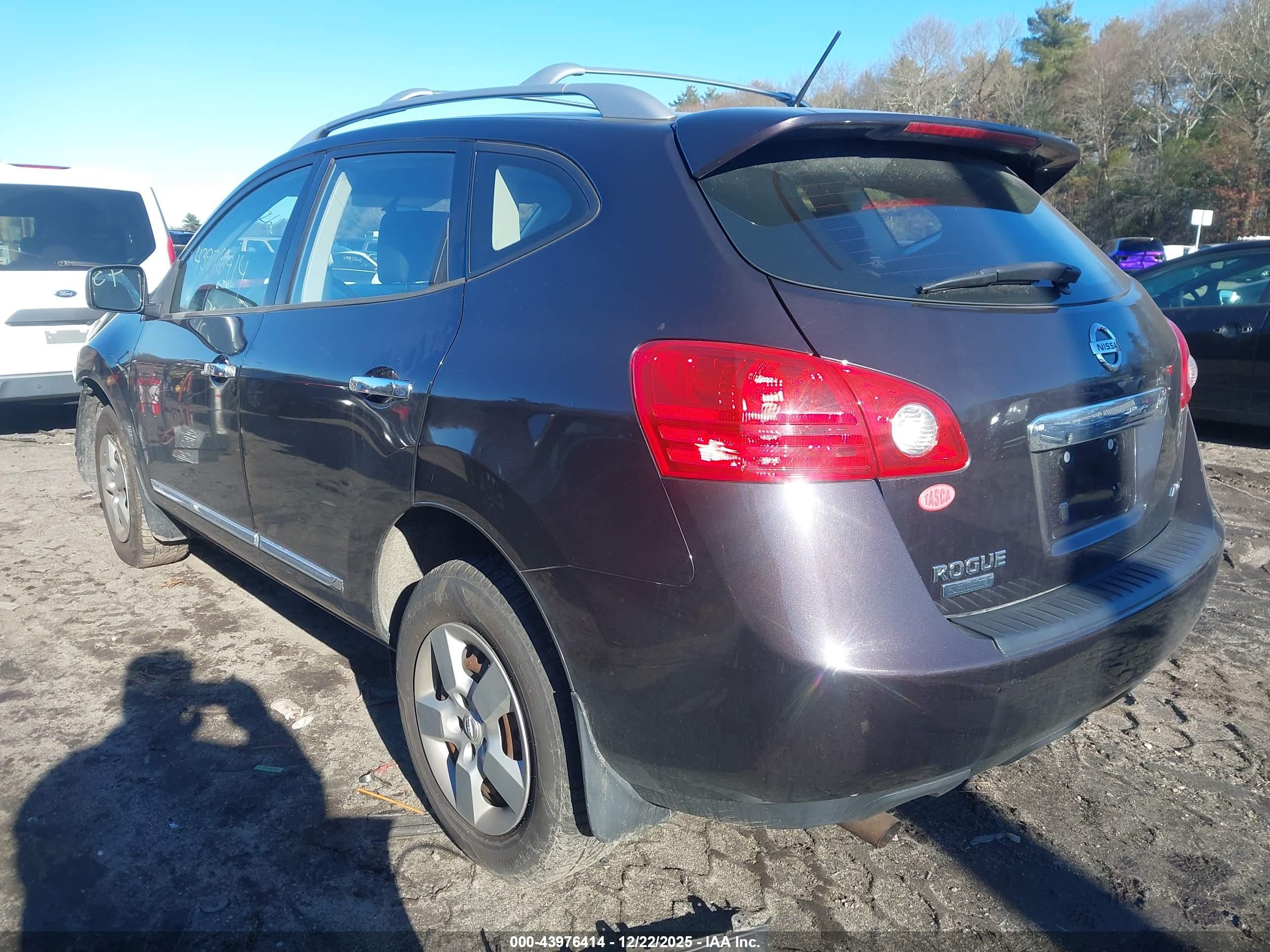 NISSAN ROGUE image 3