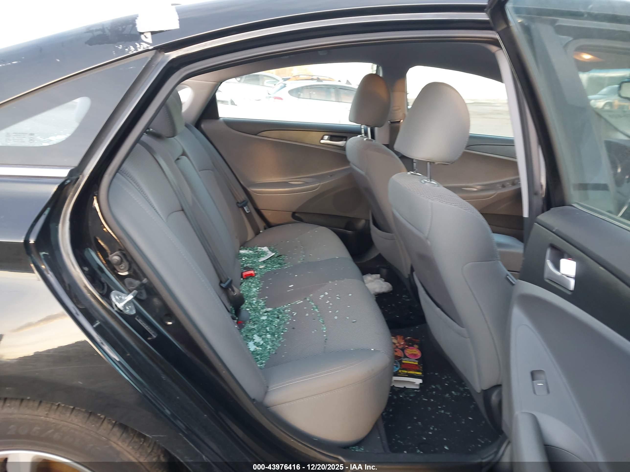 HYUNDAI SONATA image 8