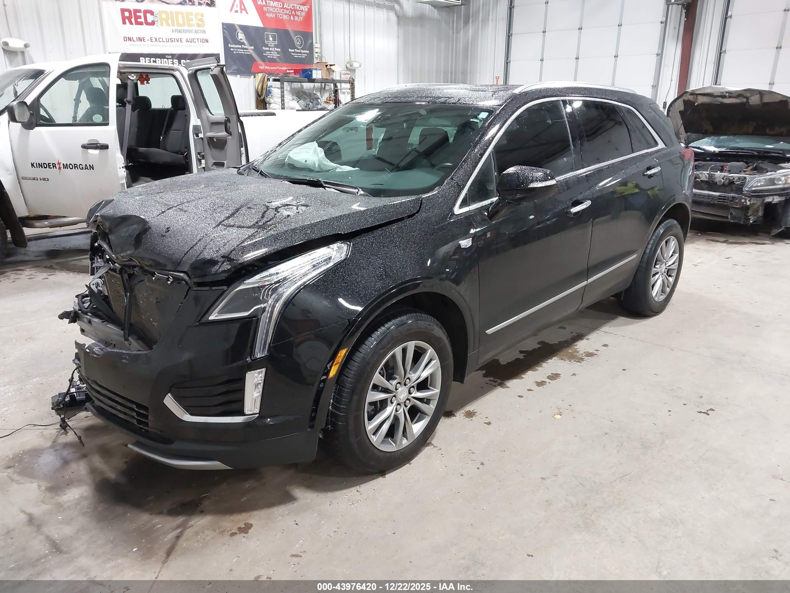 CADILLAC XT5 image 2