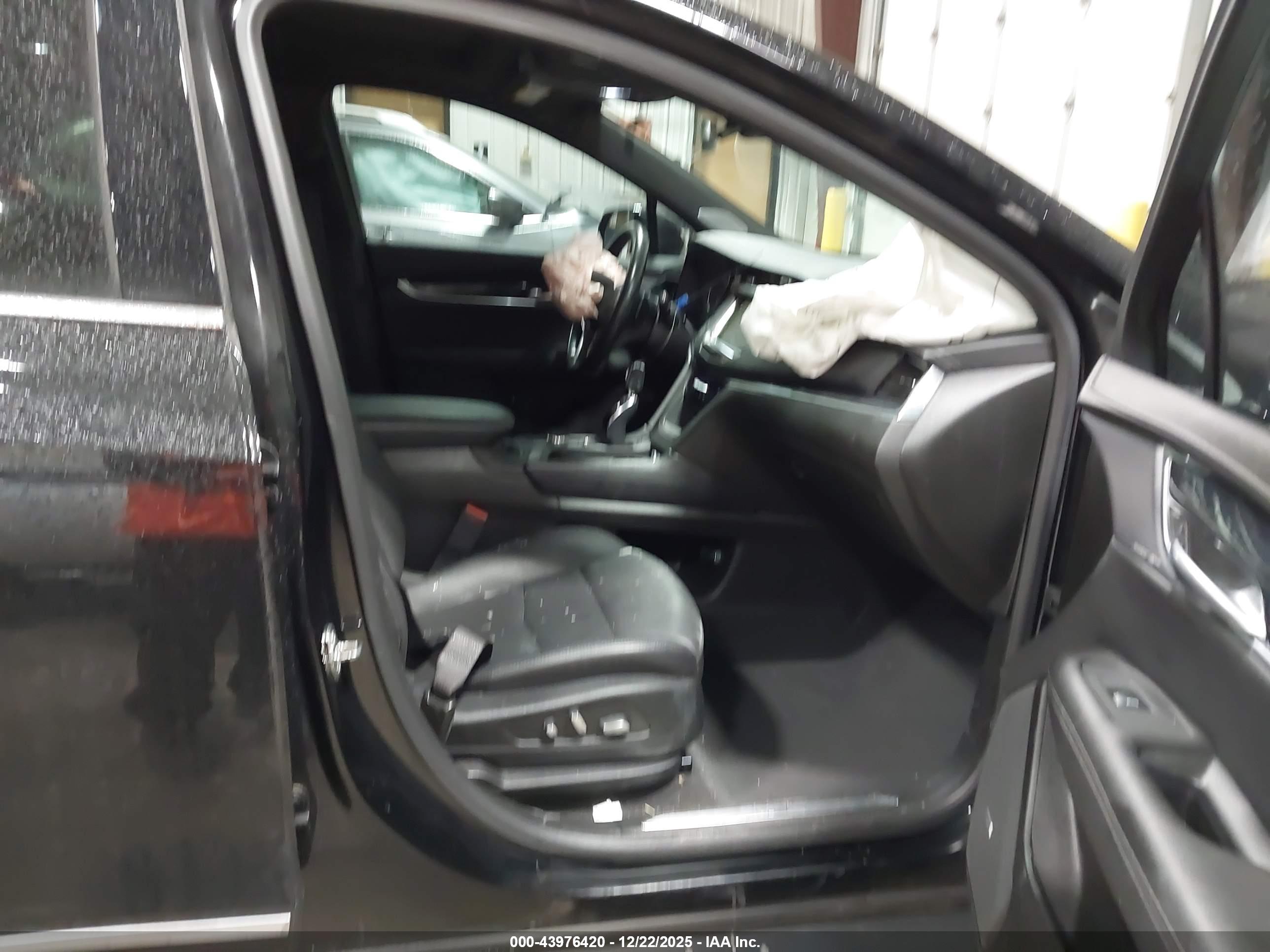 CADILLAC XT5 image 5