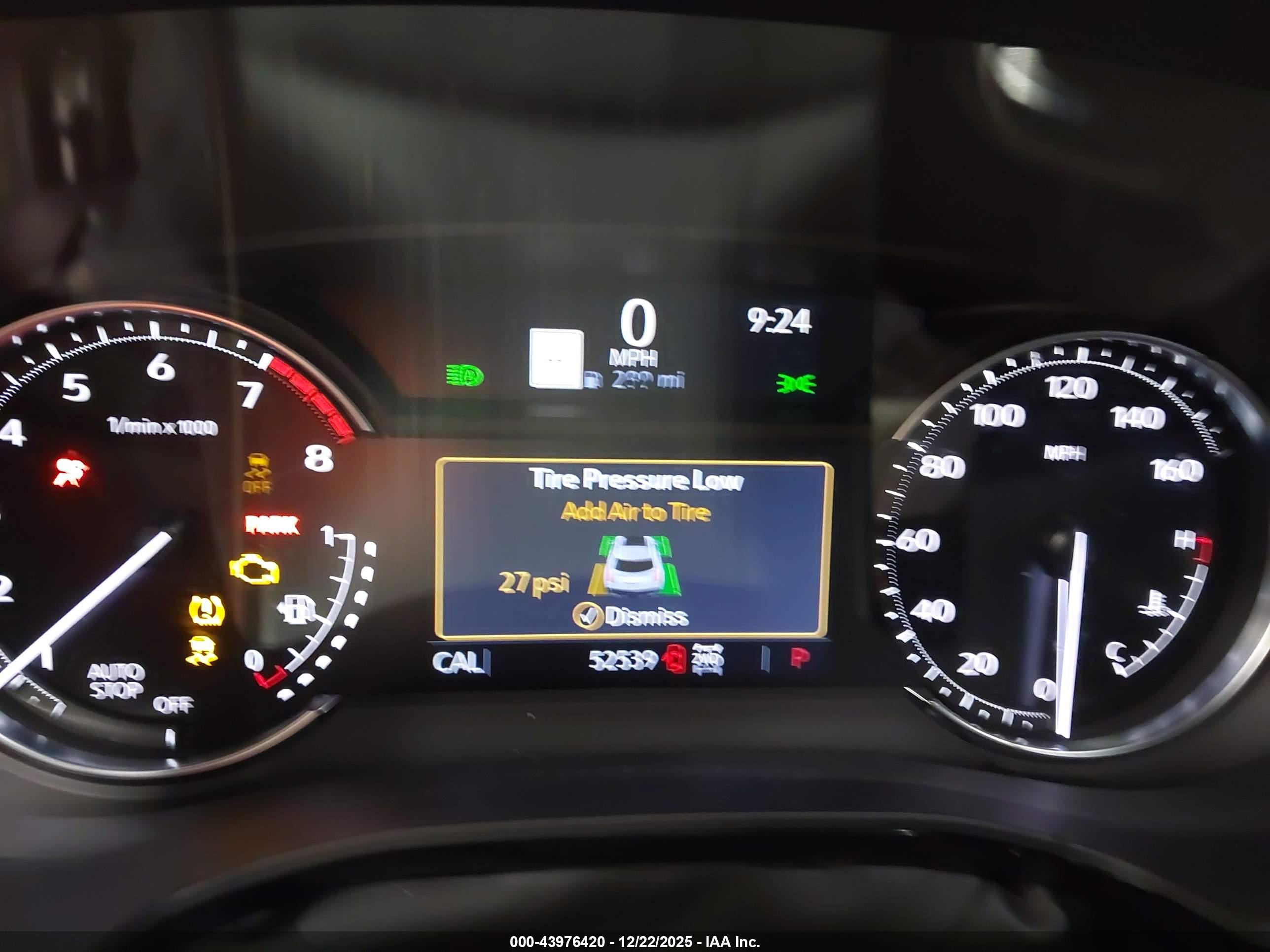 CADILLAC XT5 image 7