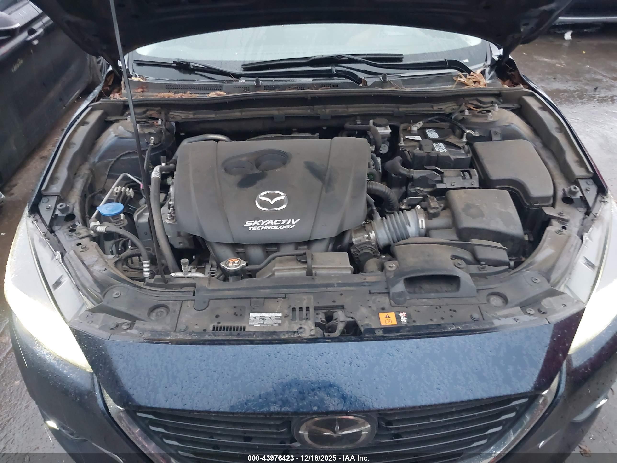 MAZDA MAZDA3 image 10