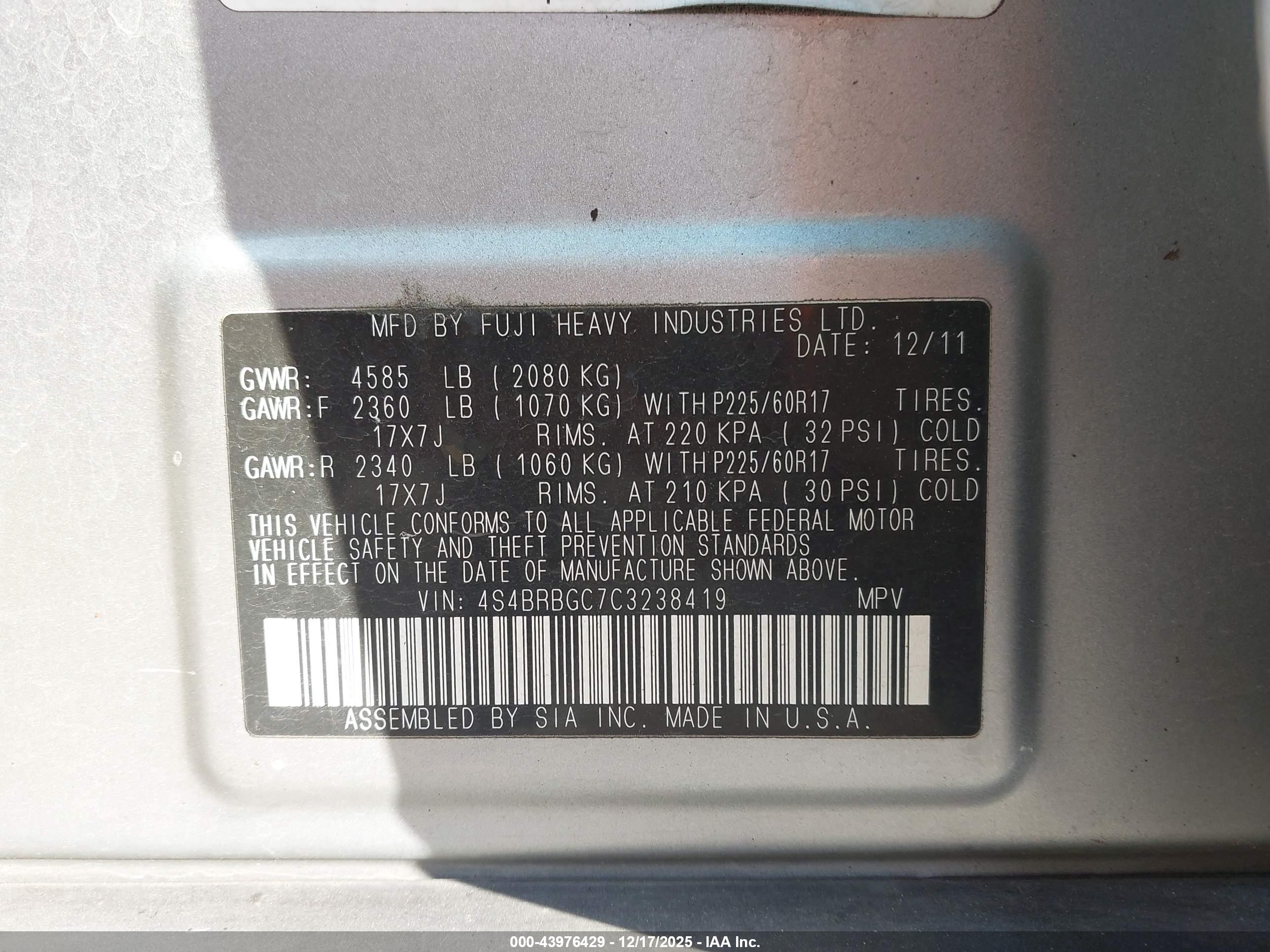SUBARU OUTBACK image 9
