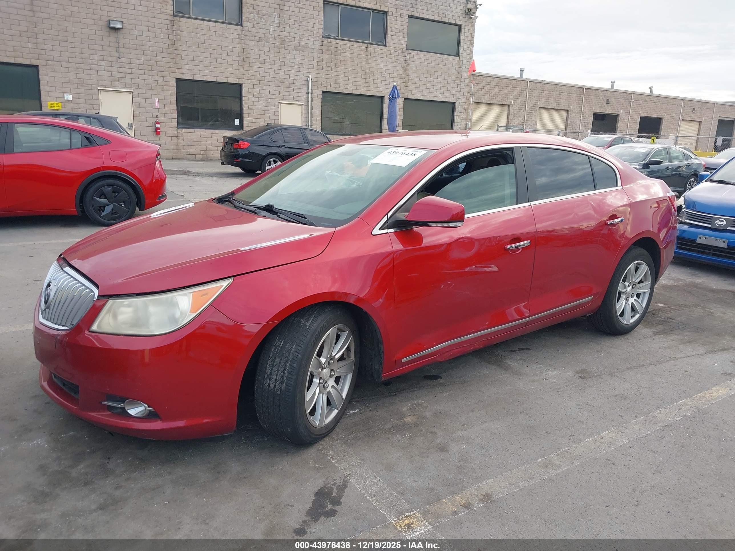BUICK LACROSSE image 2