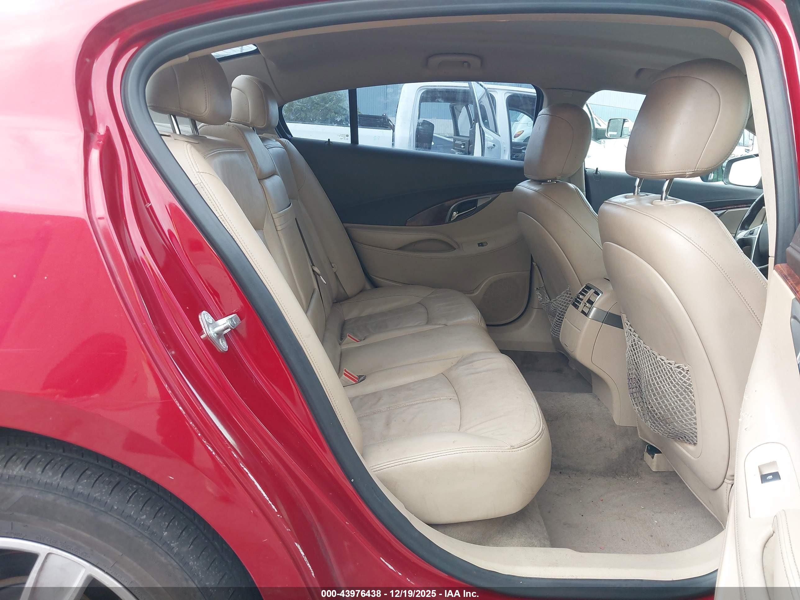 BUICK LACROSSE image 8