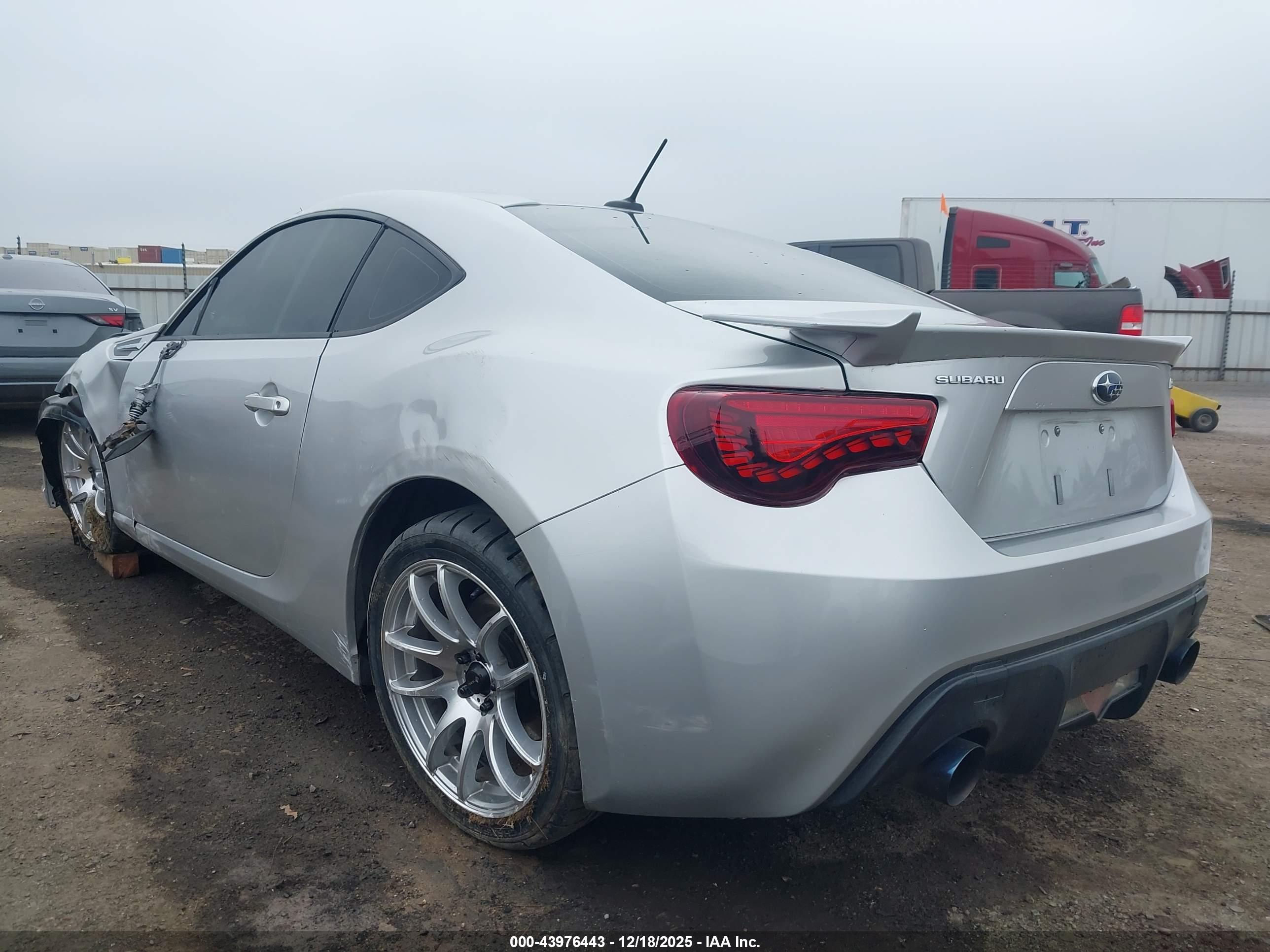 SUBARU BRZ image 3