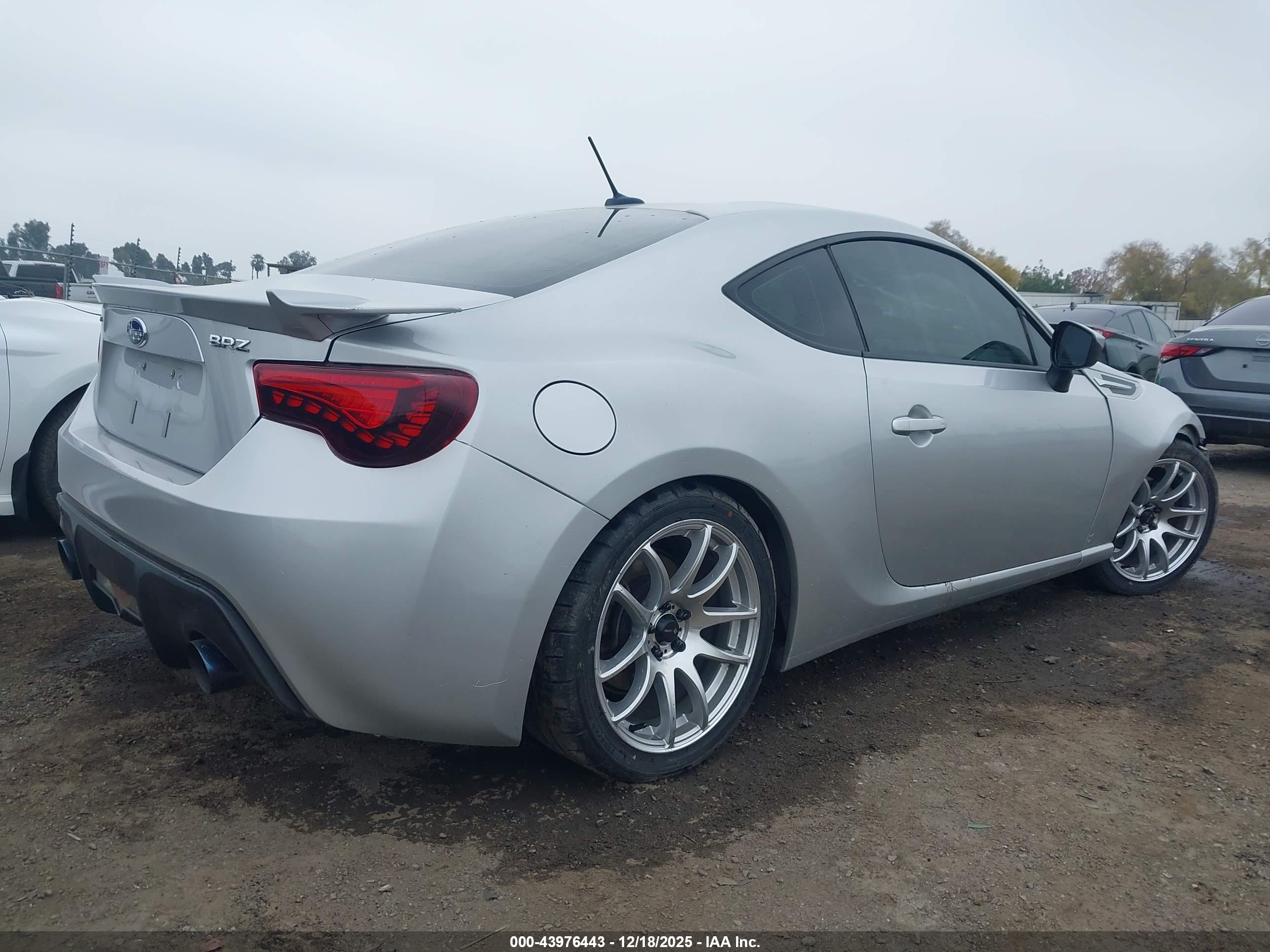 SUBARU BRZ image 4