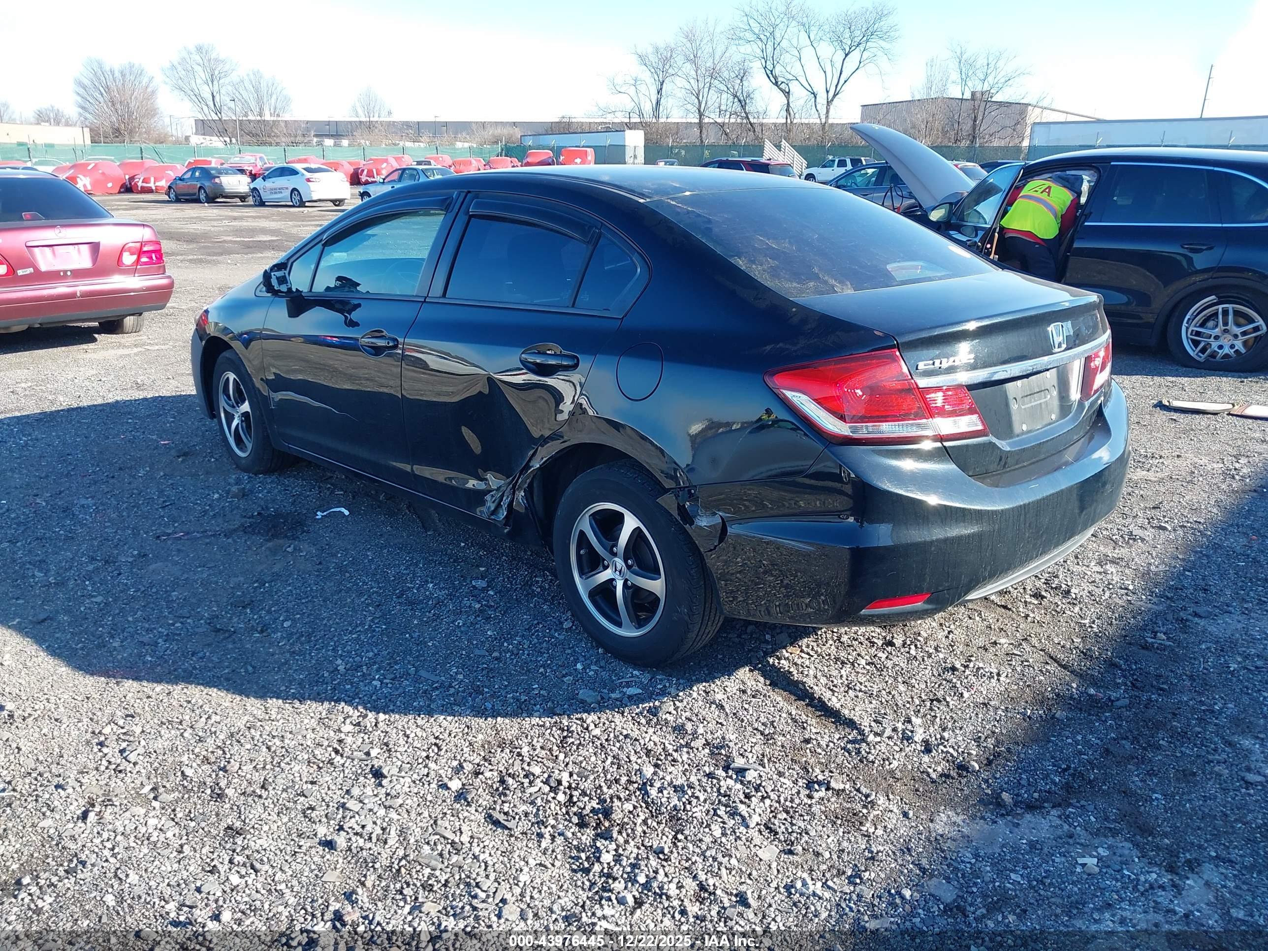 HONDA CIVIC image 3