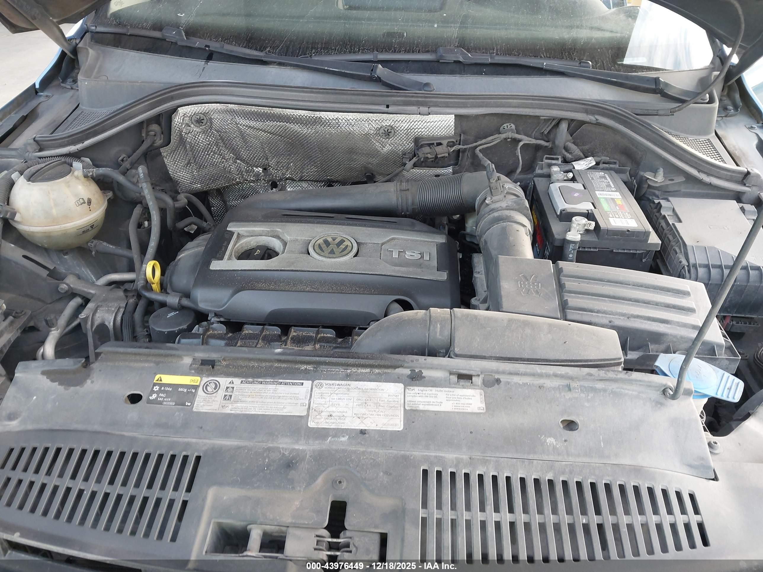 VOLKSWAGEN TIGUAN image 10